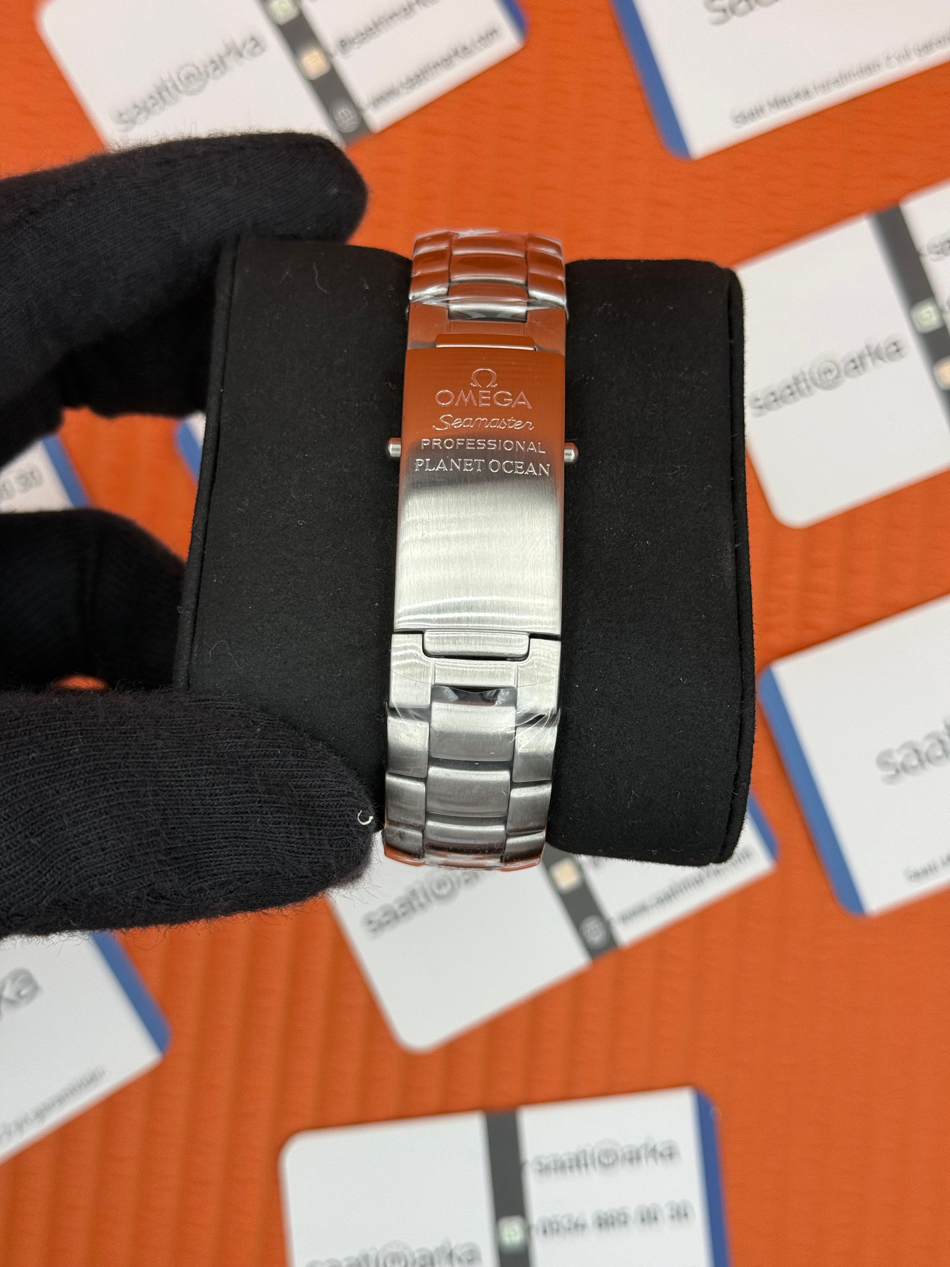 OMEGA SEMASTER CHRONOMETER 600M KIRMIZI LACİVERT BEZEL SİLVER KASA KORDON 