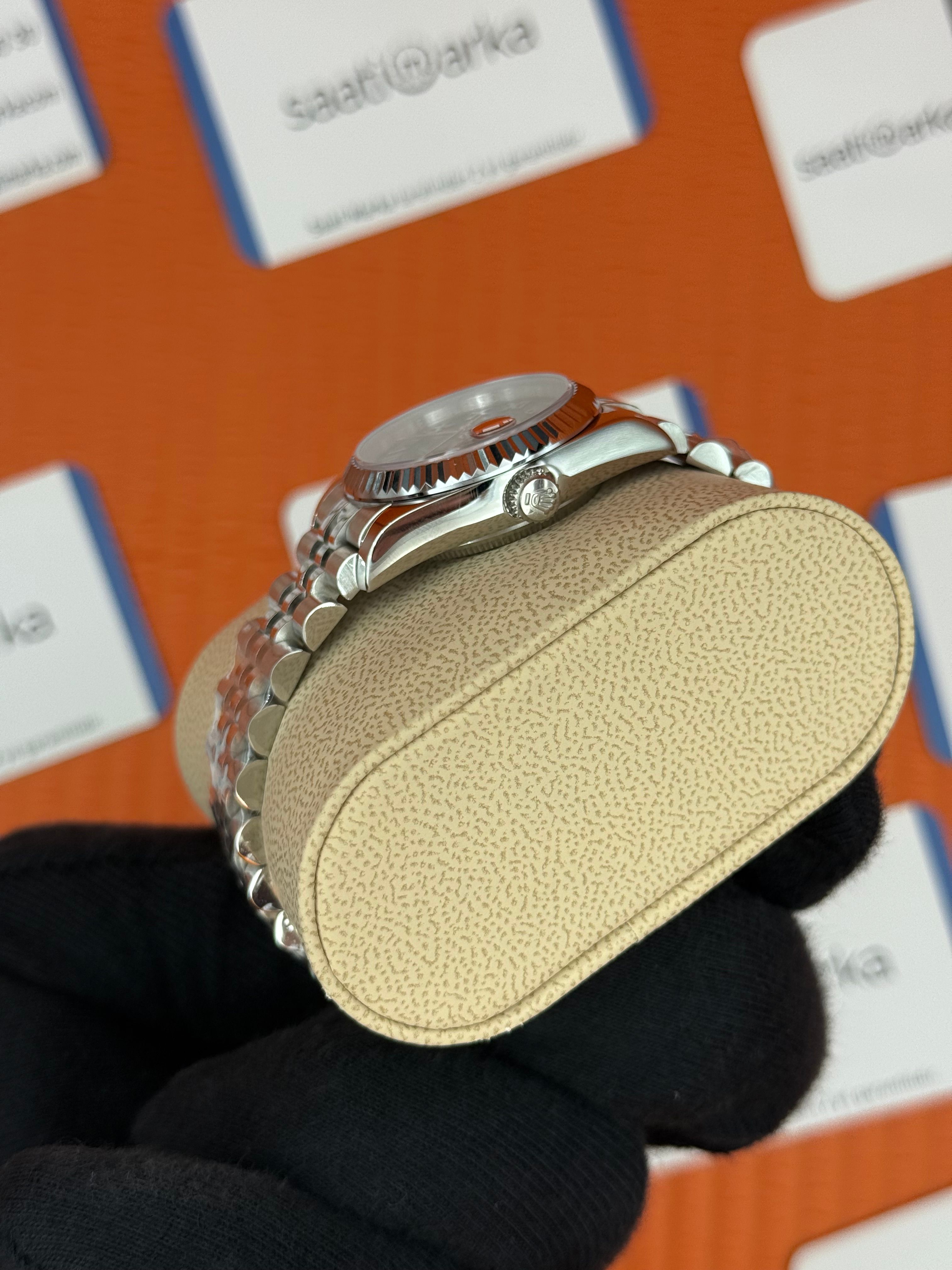 ROLEX datejust 31mm siyah roma rakamlı kadran silver jubilee kordon