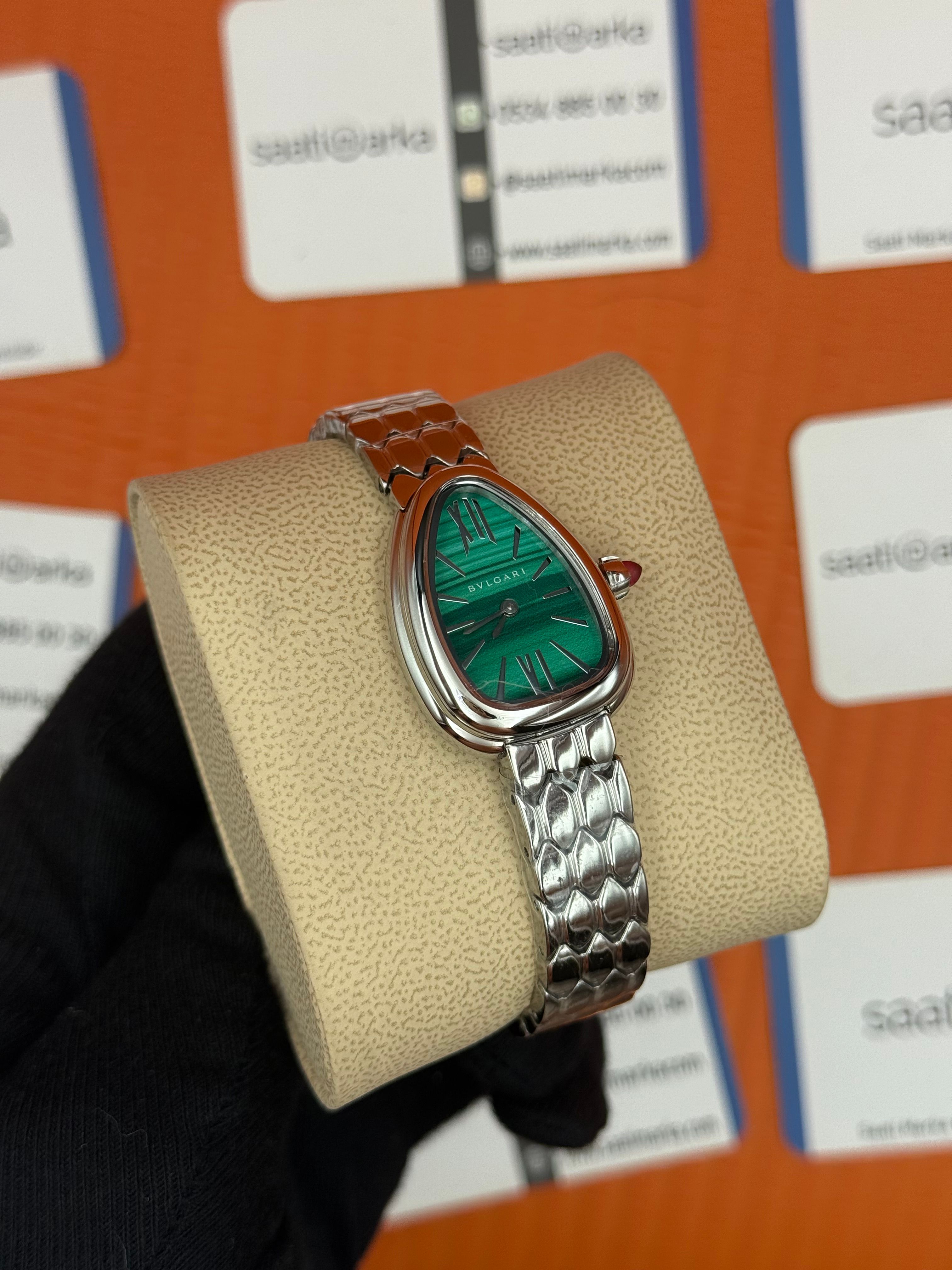 BVLGARİ serpenti seduttori yeşil kadran silver kasa kordon kadın kol saati