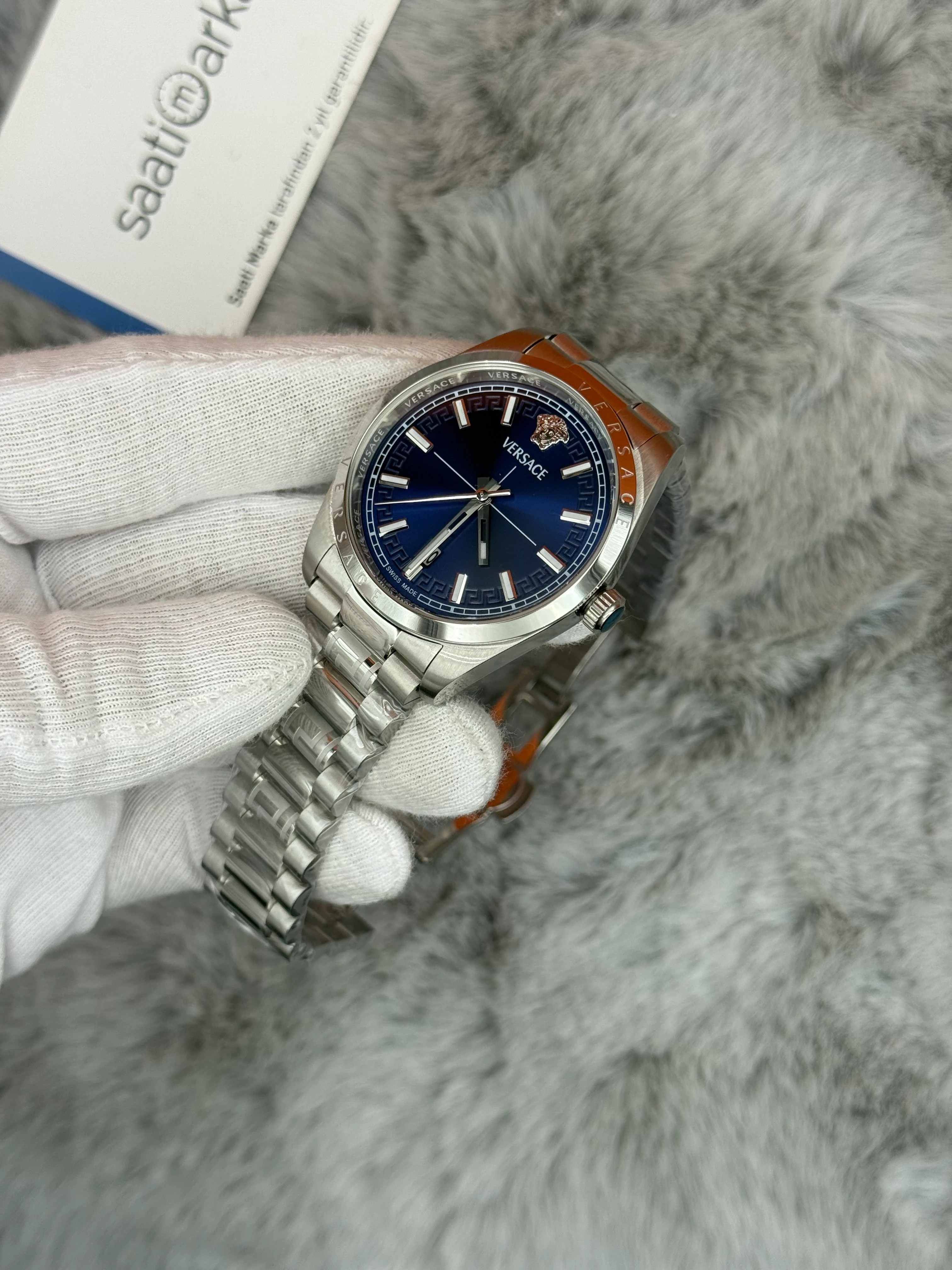 VERSACE 40MM MAVİ KADRAN SİLVER KASA KORDON ERKEK KOL SAATİ