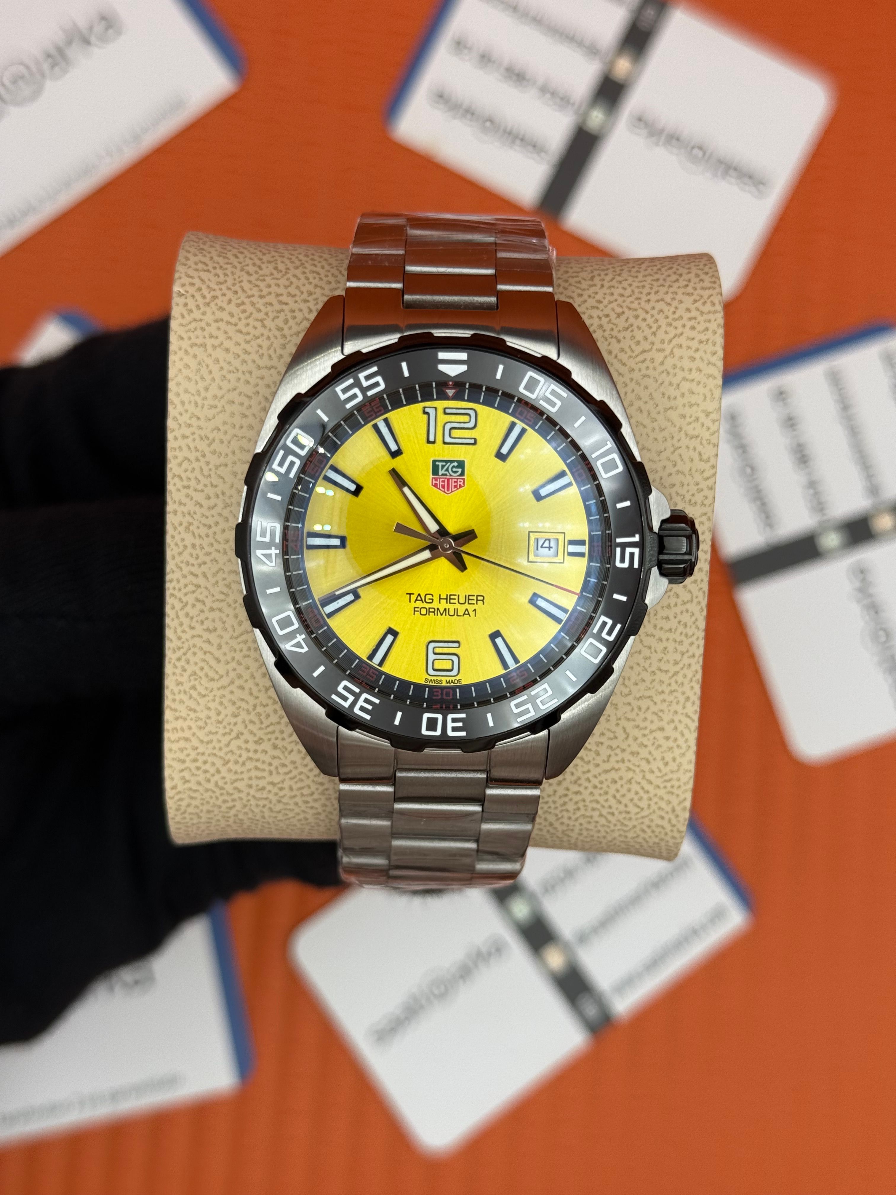 TAGHEUER FORMULA SARI KADRAN SİYAH BEZEL
