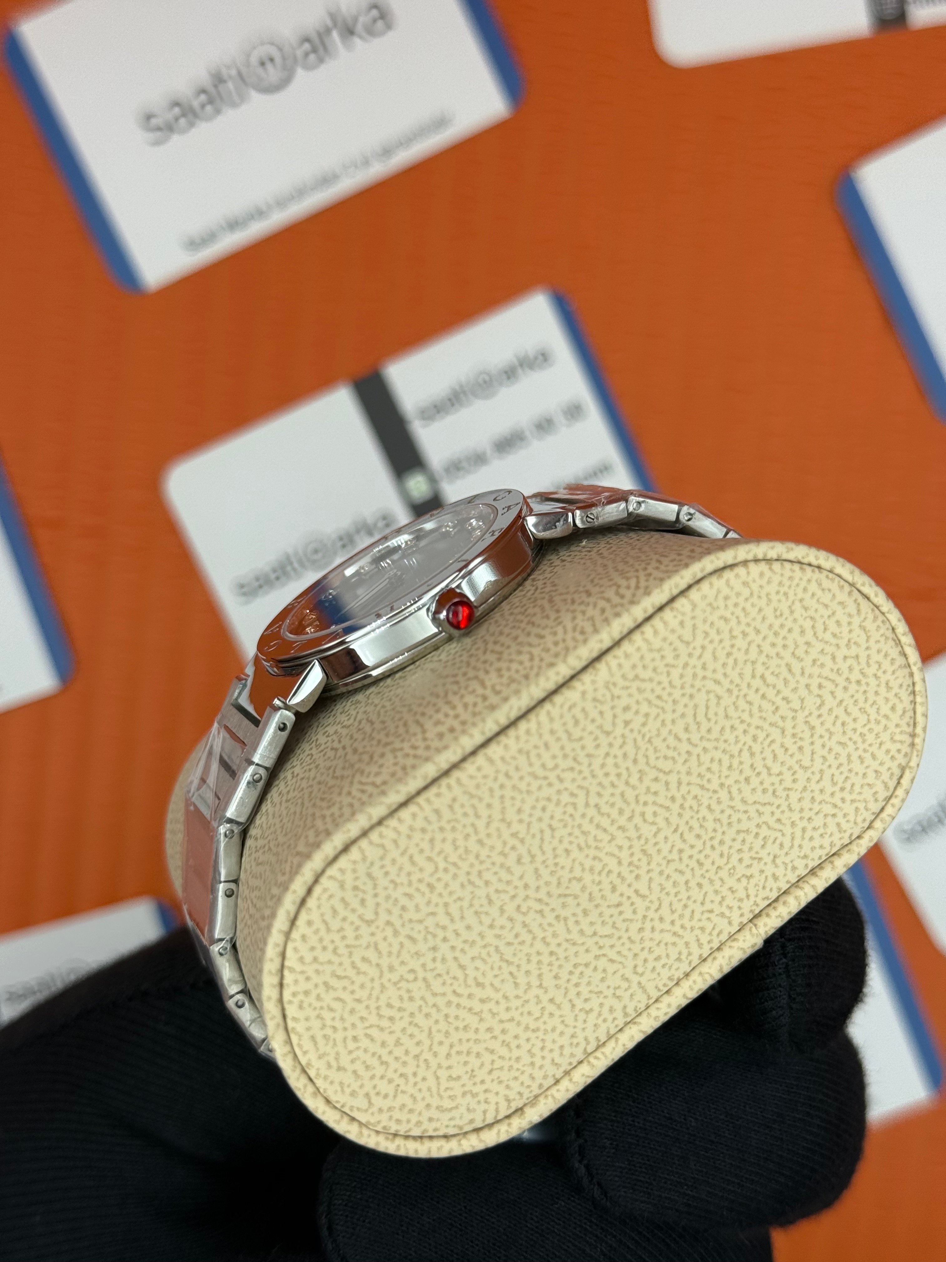 BVLGARI siyah baget taşlı kadran silver kasa kordon kadın kol saati