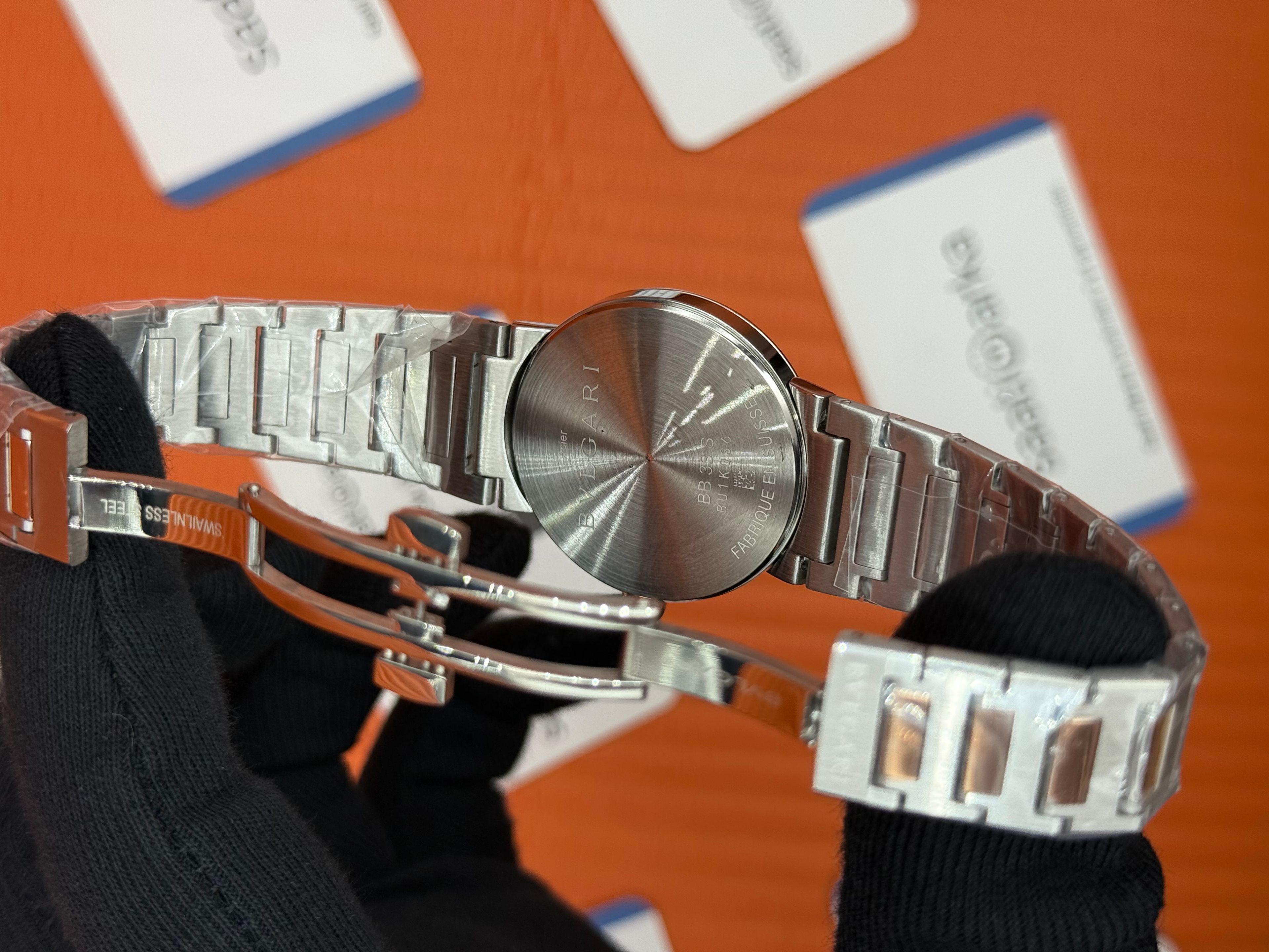 BVLGARI yeşil kadran rose bezel silver kasa kordon kadın kol saati