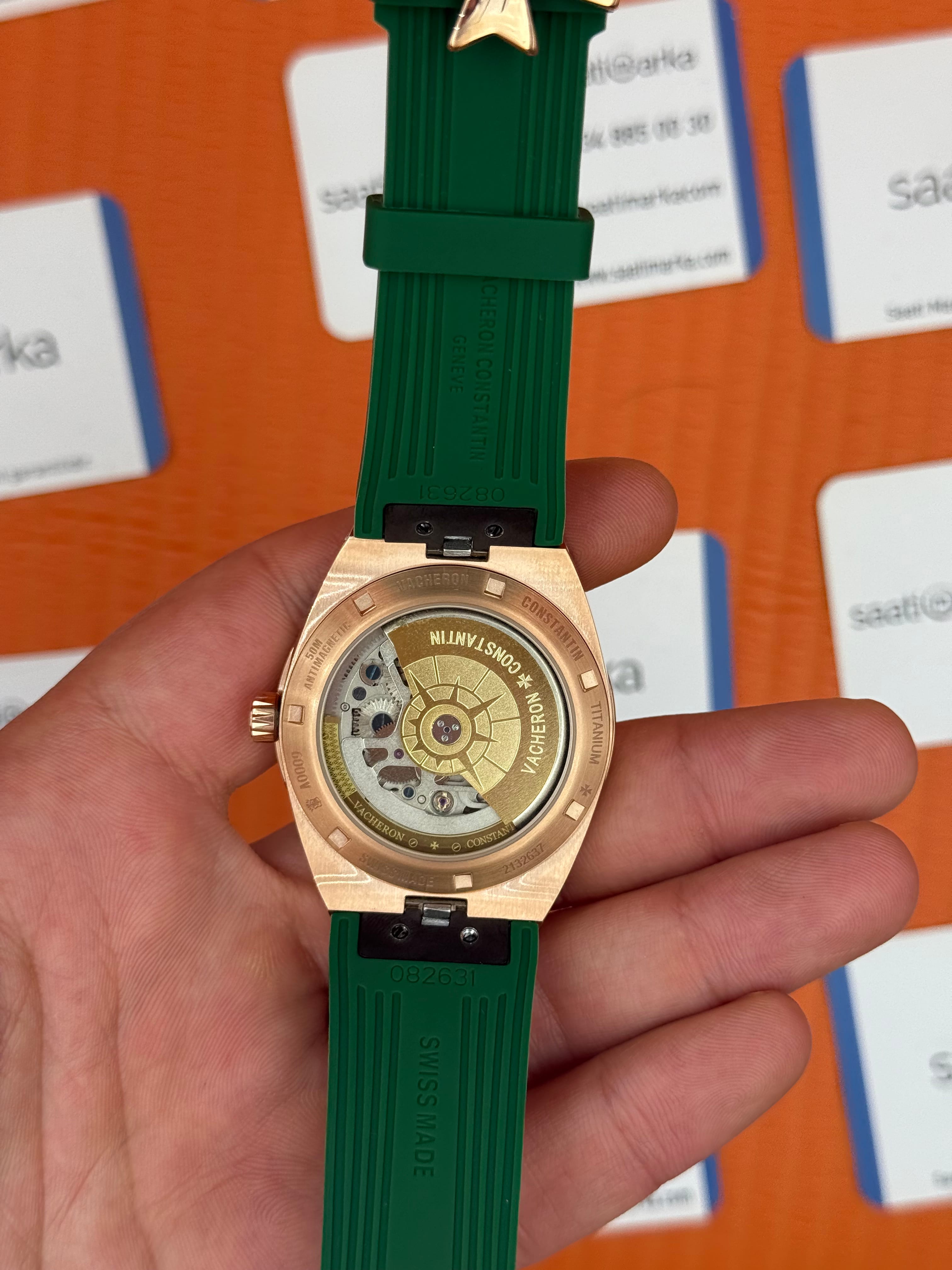 VACHRRON CONSTANTIN overseas tourbillon yeşil kadran rose kasa yeşil kauçuk kordon erkek kol saati