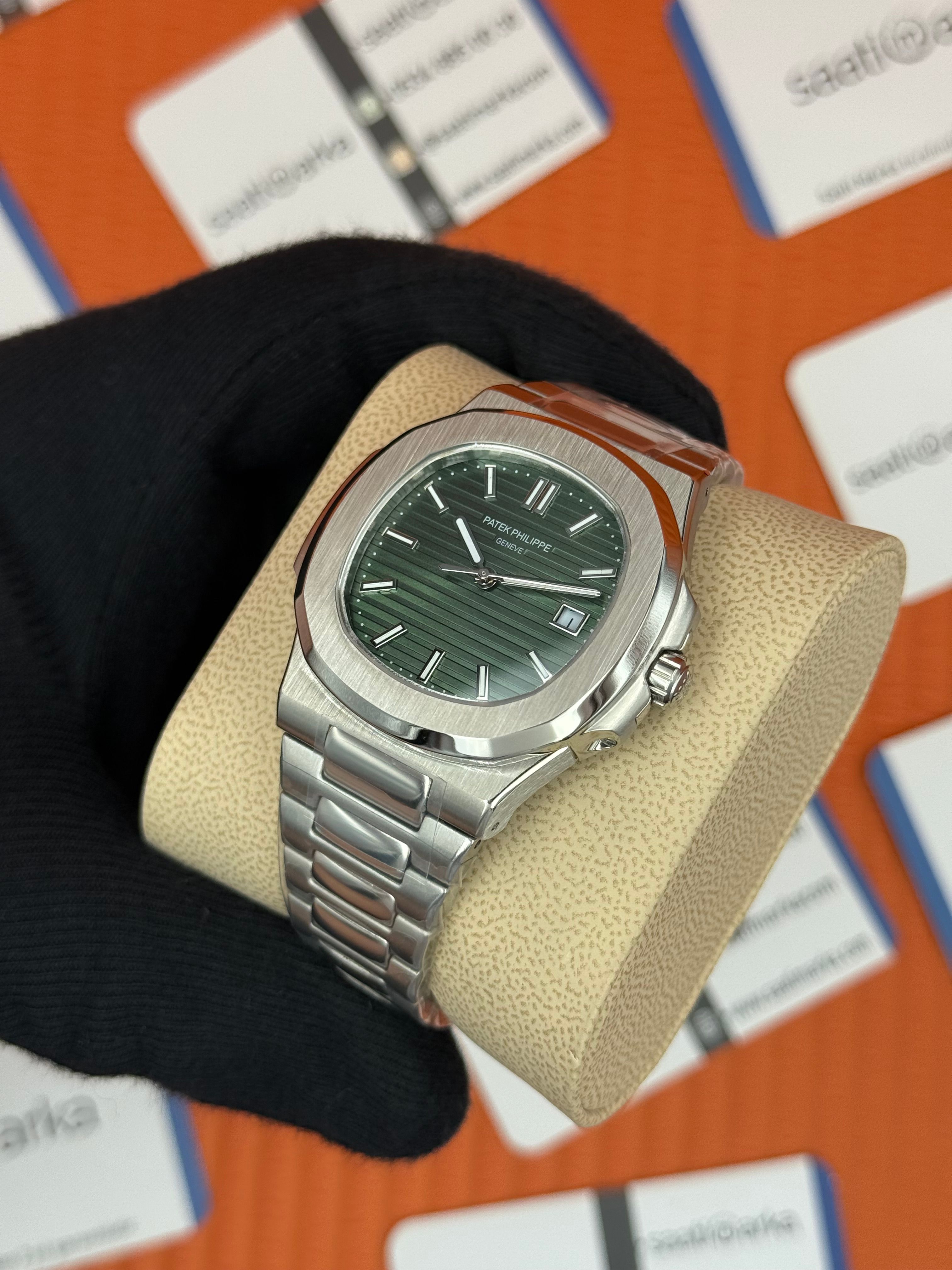 PATEK PHILIPPE NAUTİLUS YEŞİL KADRAN SİLVER KASA-KORDON 