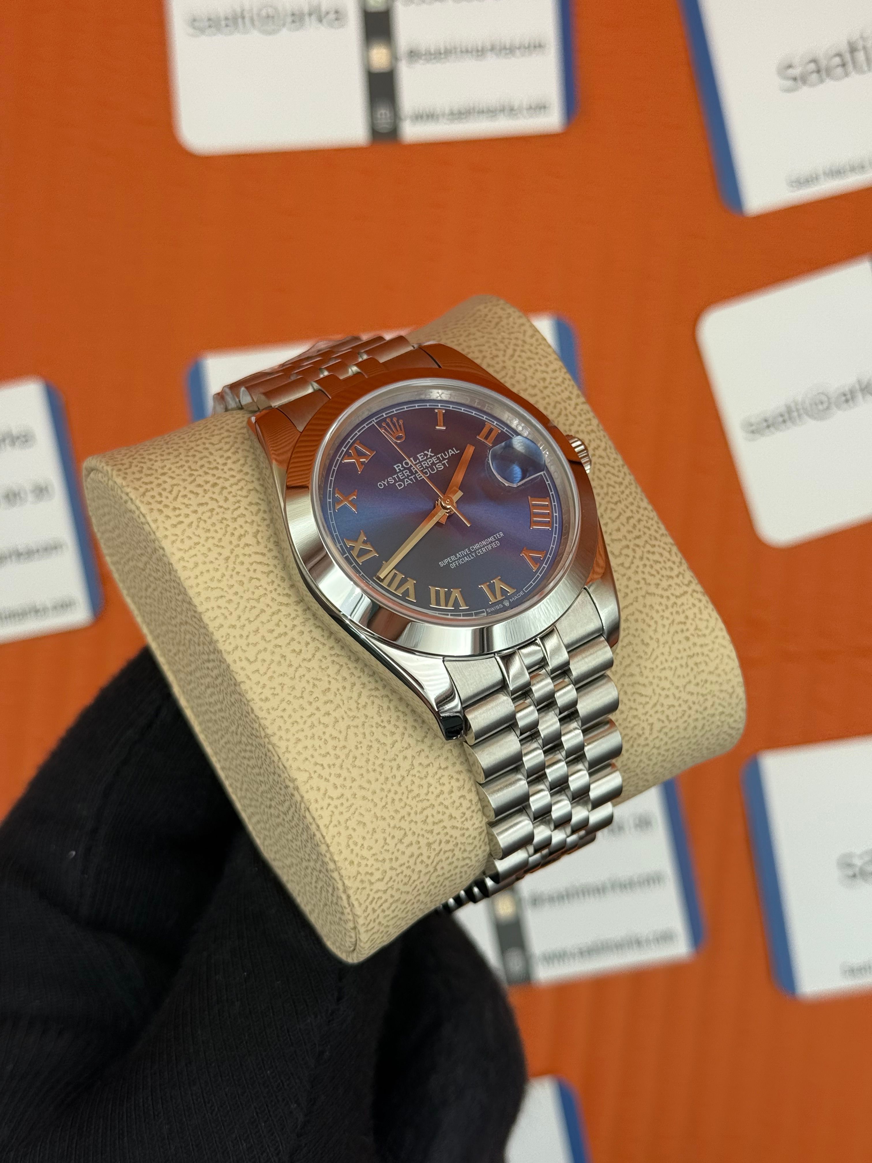 ROLEX Datejust roma rakamlı blue dial silver jubilee kordon