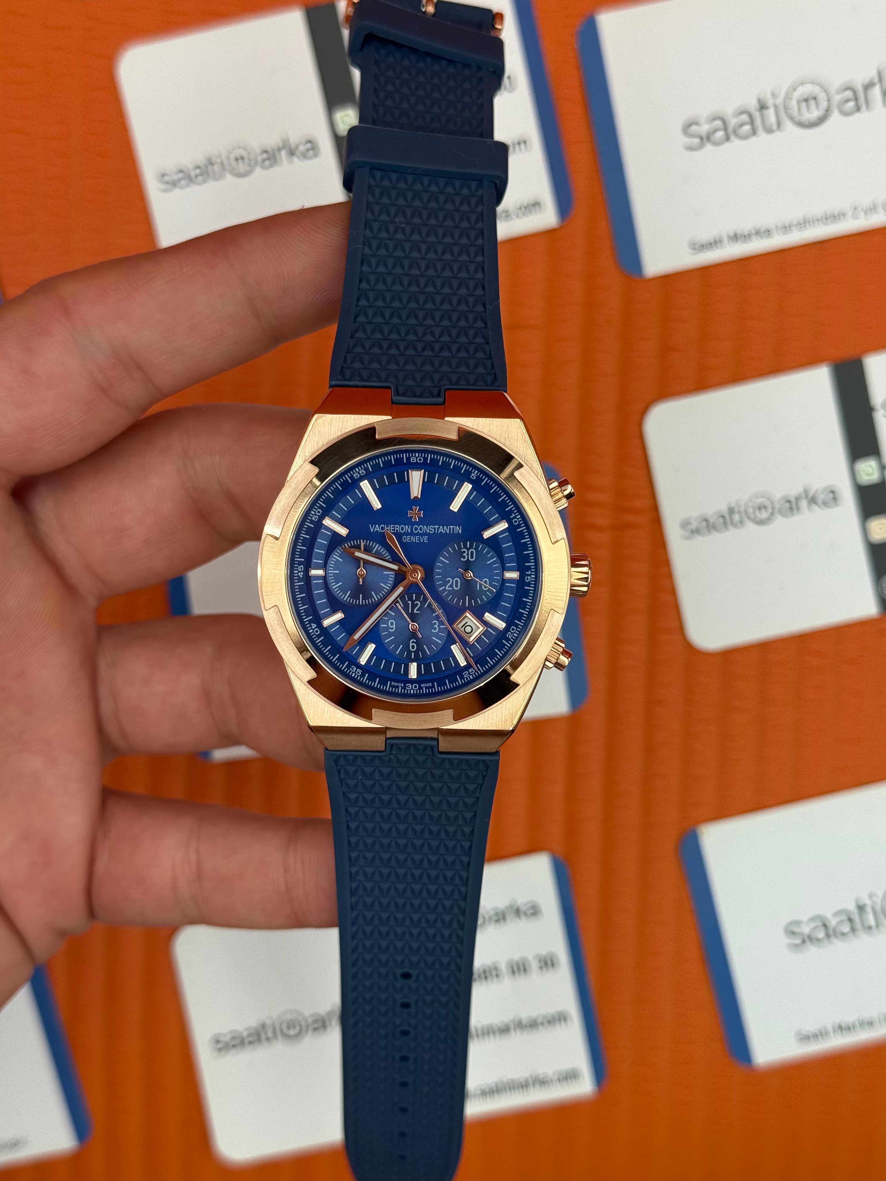 VACHERON CONSTANTIN overseas chronograph mavi kadran rose kasa mavi kauçuk kordon erkek kol saati