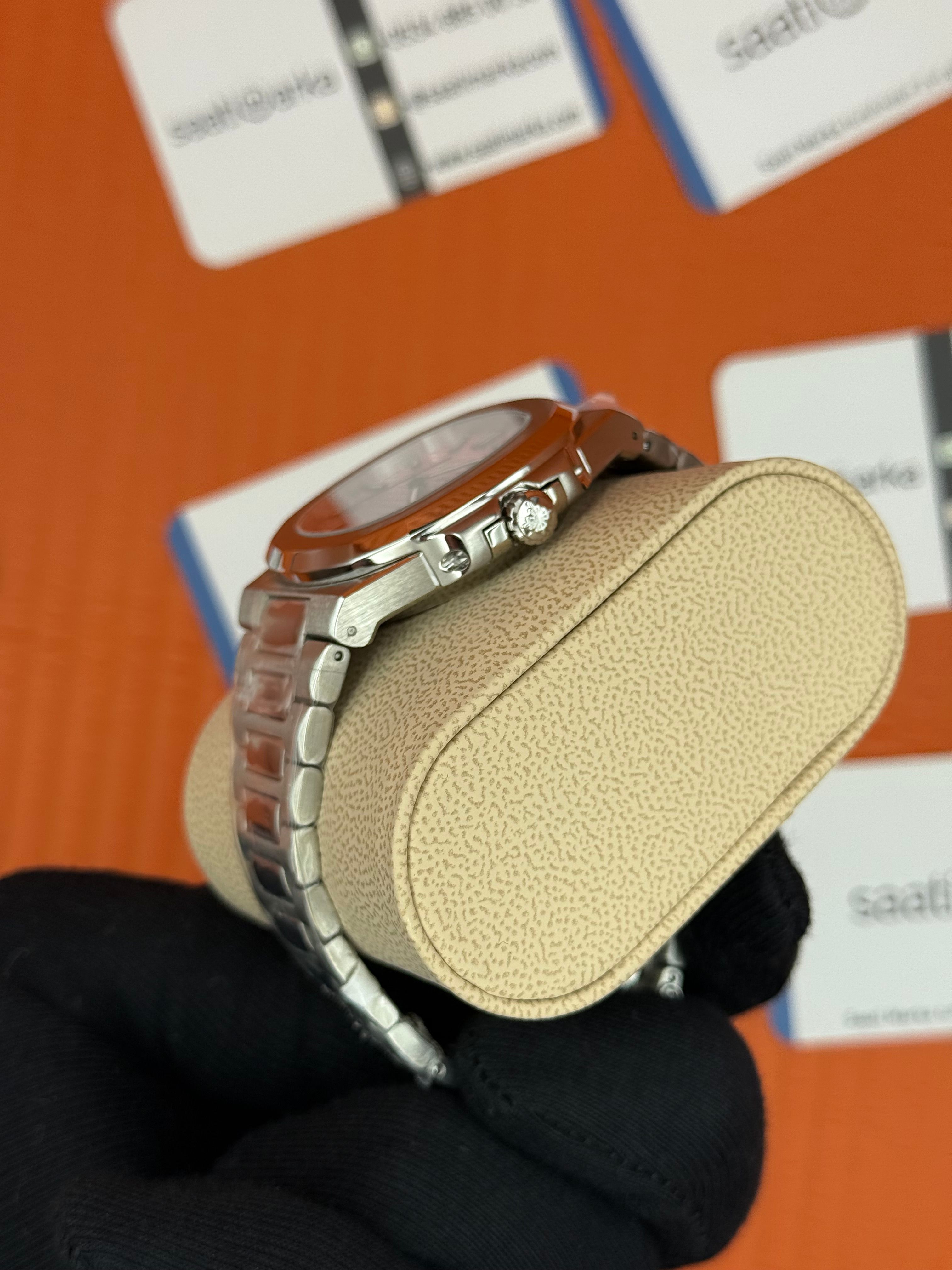 PATEK PHILIPPE nautilus pink dial silver kasa kordon