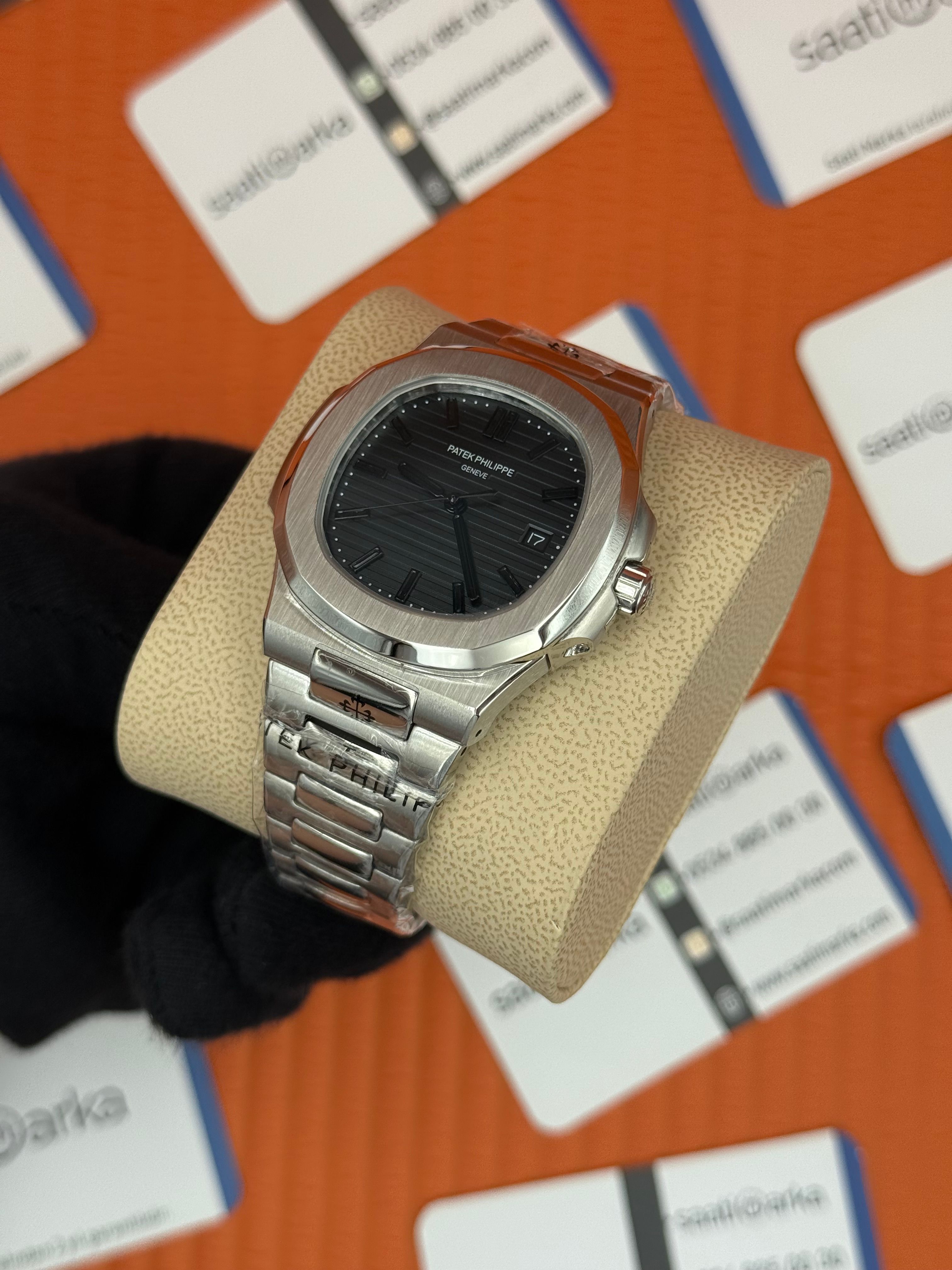 PATEK PHILIPPE NAUTİLUS DARK BLACK SİLVER KASA-KORDON