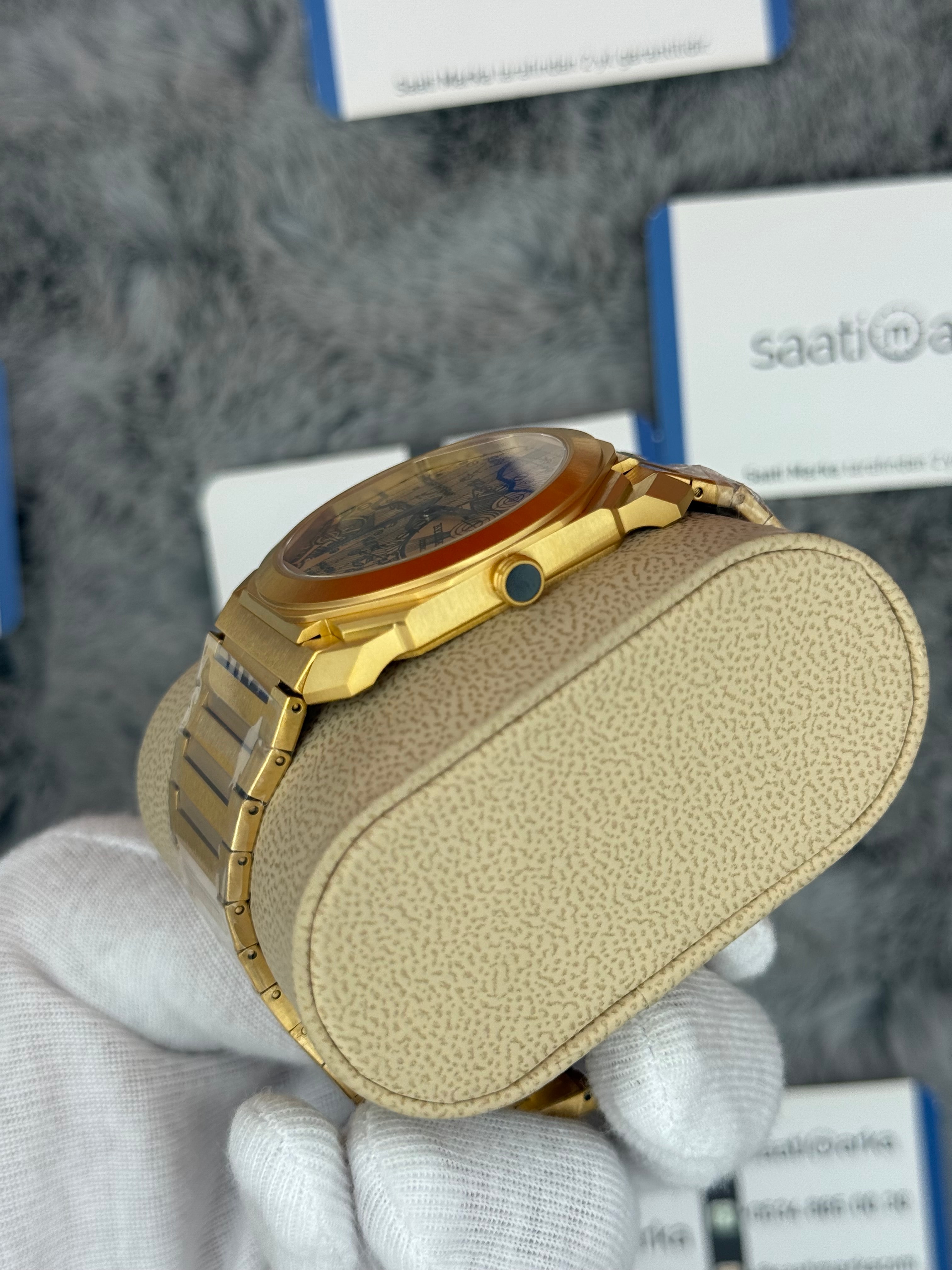 BVLGARİ octo 40mm pusula kadran gold kasa kordon erkek kol saati