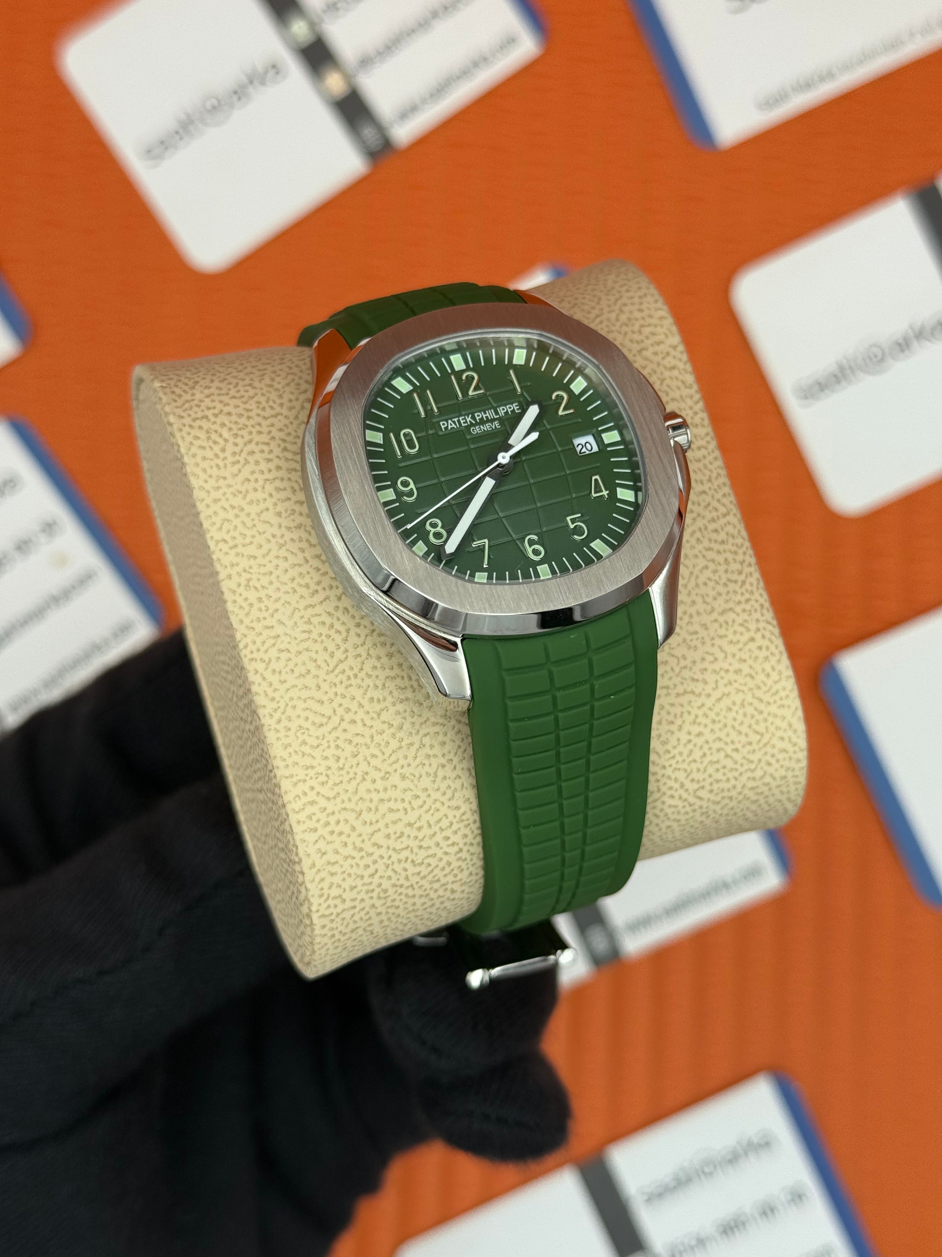 PATEK PHILIPPE AQUANAUT YEŞİL KAUÇUK KORDON YEŞİL KADRAN SİLVER KASA 