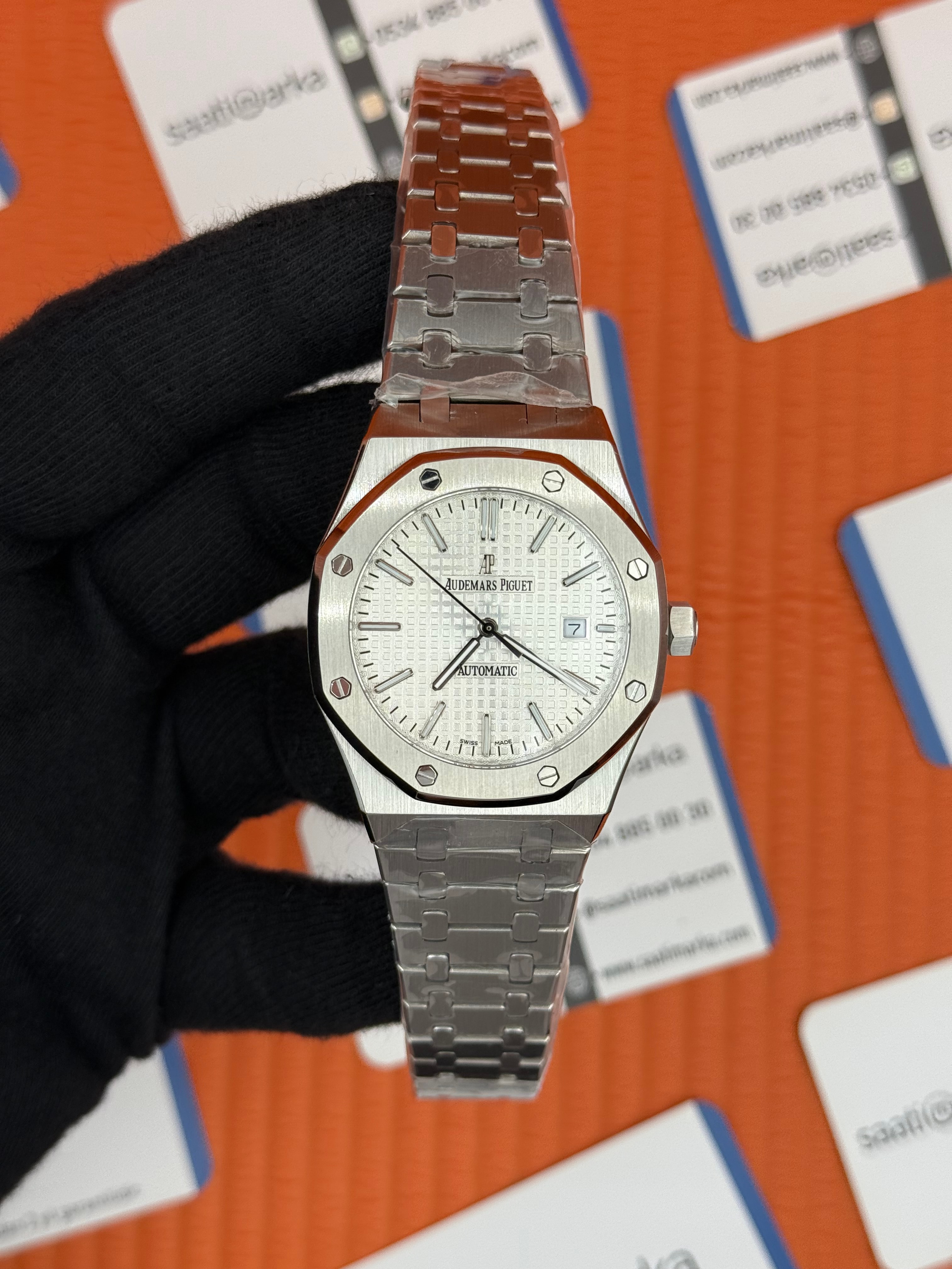 AUDEMARS PİGUET ROYAL OAK BEYAZ KADRAN SİLVER KASA KORDON AUTOMATİK MEKANİZMA