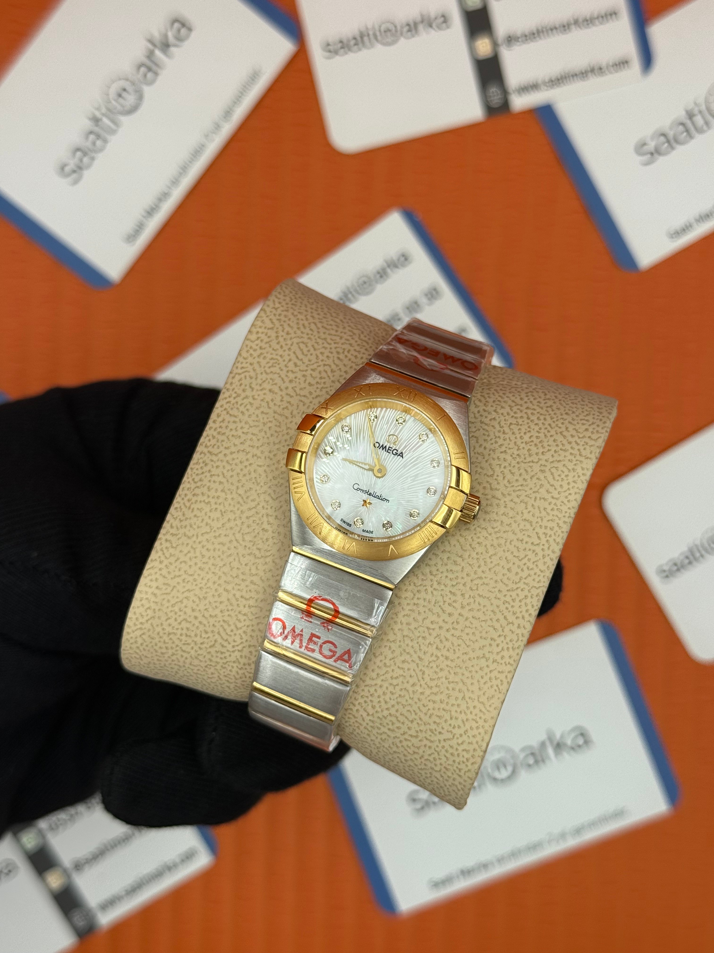 OMEGA constellation beyaz kadran gol silver kasa kordon kadın kol saati