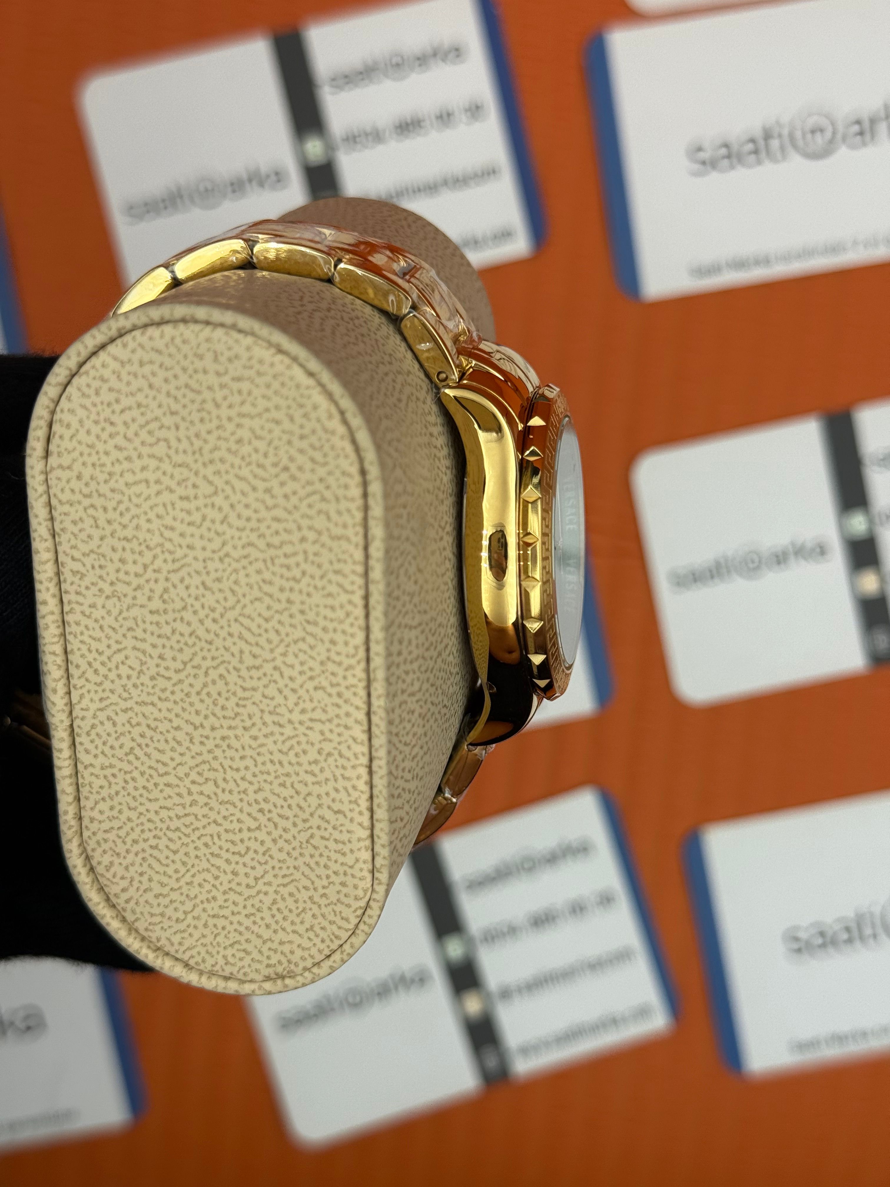 VERSACE yeşil kadran gold kasa kordon kadın kol saati