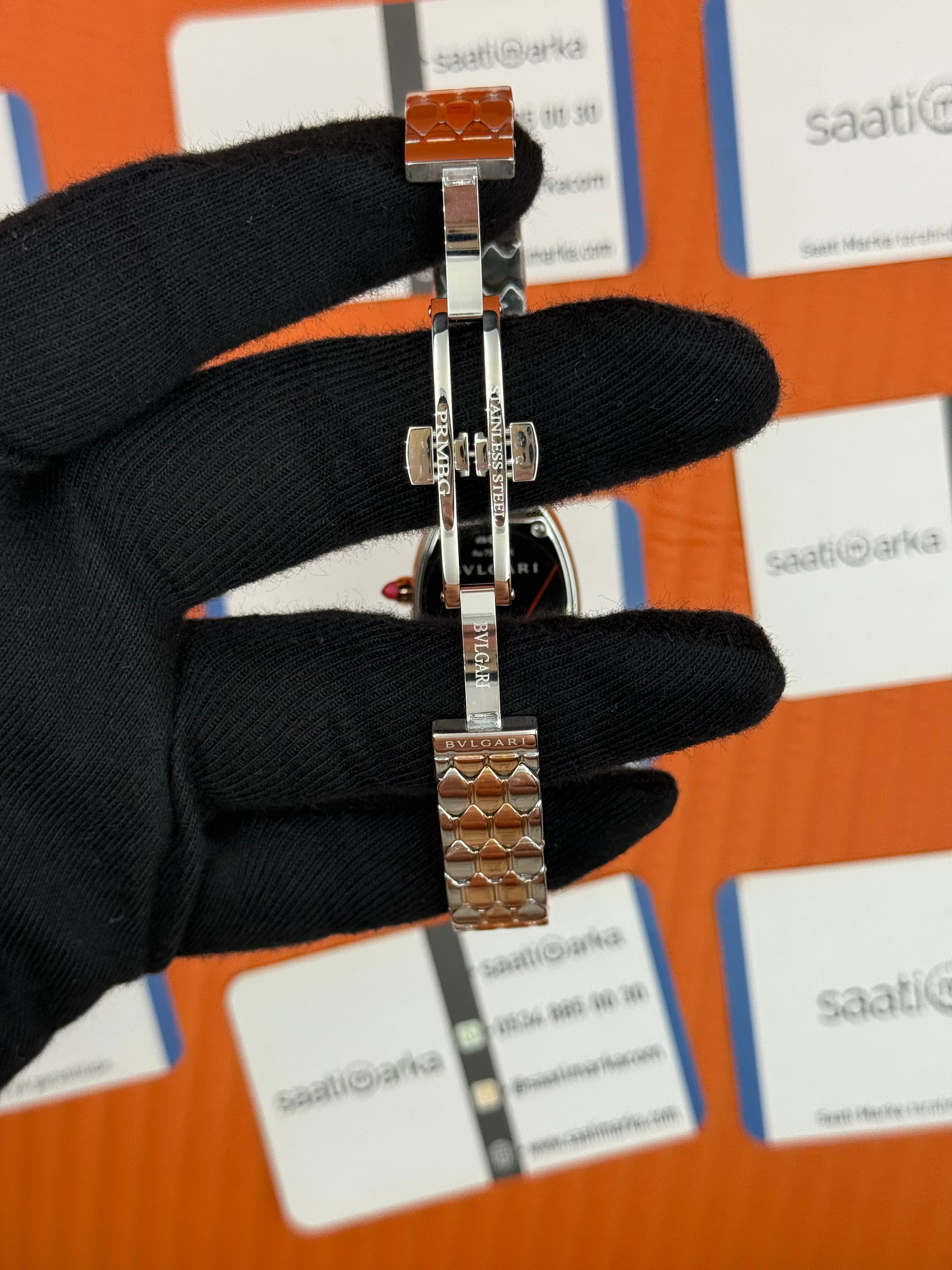 BVLGARİ serpenti seduttori taşlı bezel siyah kadran rose kasa kordon kadın kol saati