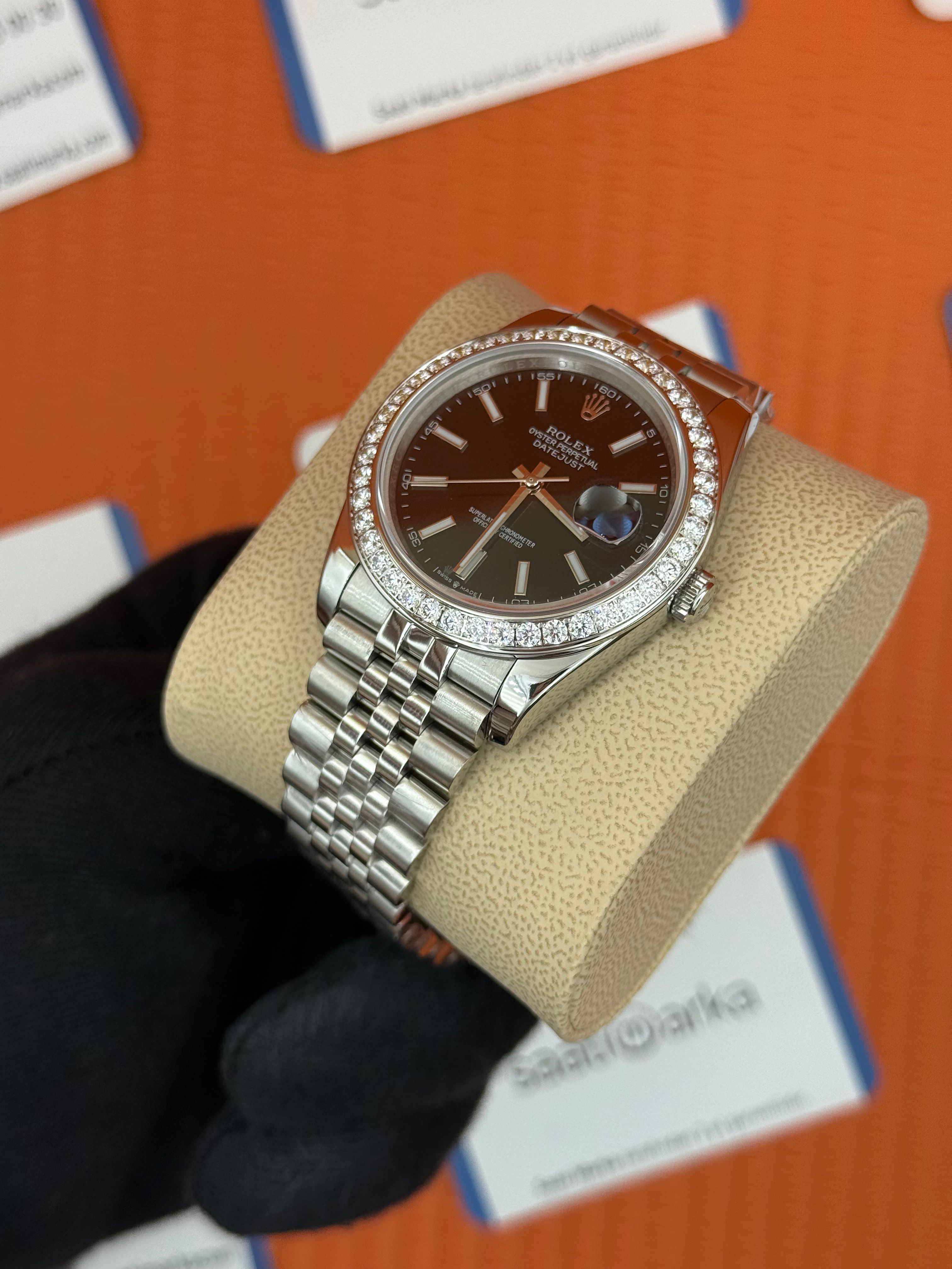 ROLEX Datejust taşlı bezel black dial silver jubilee kordon