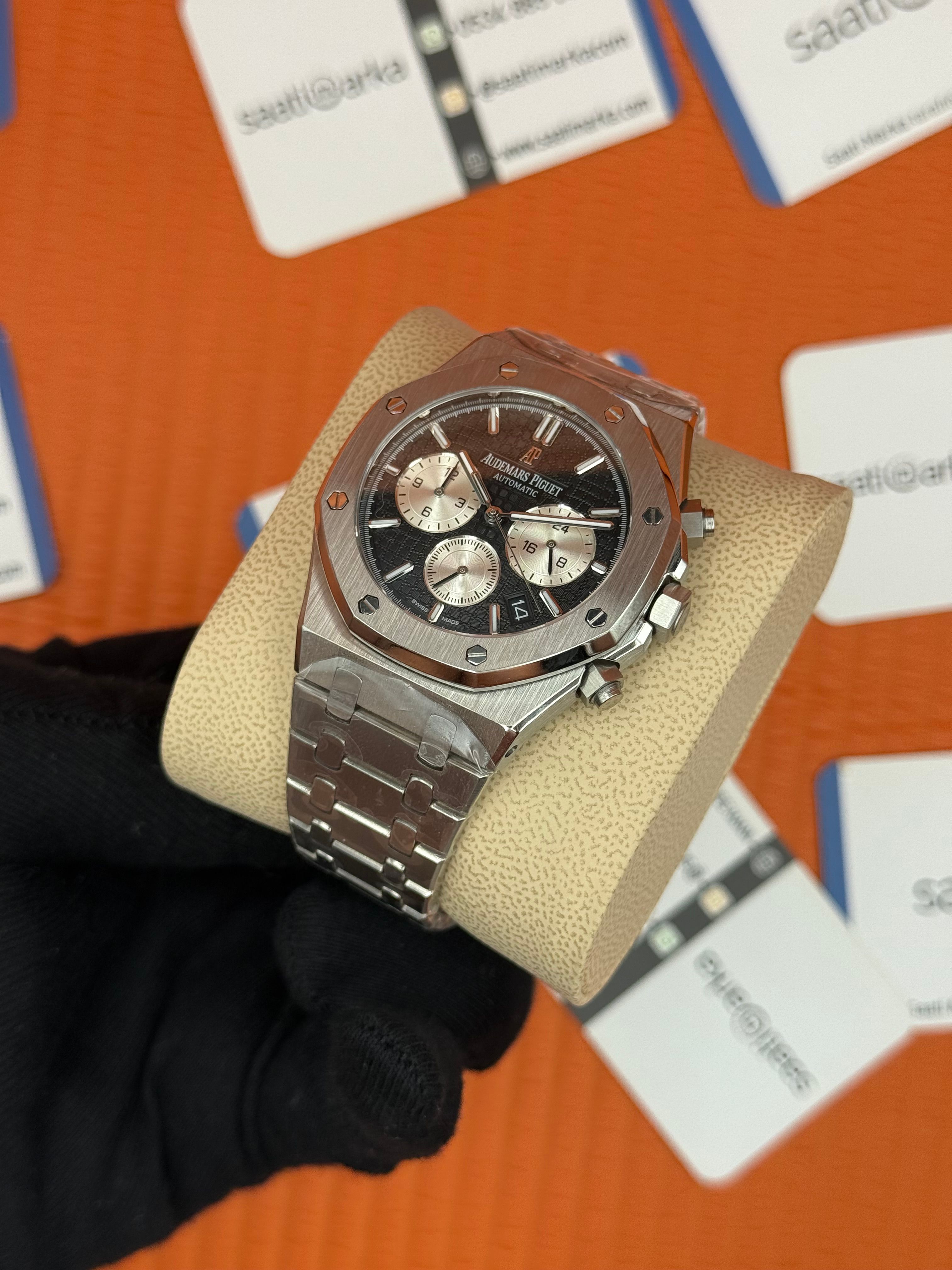 AUDEMARS PİGUET ROYAL OAK SİLVER KASA KORDON SİYAH KADRAN 