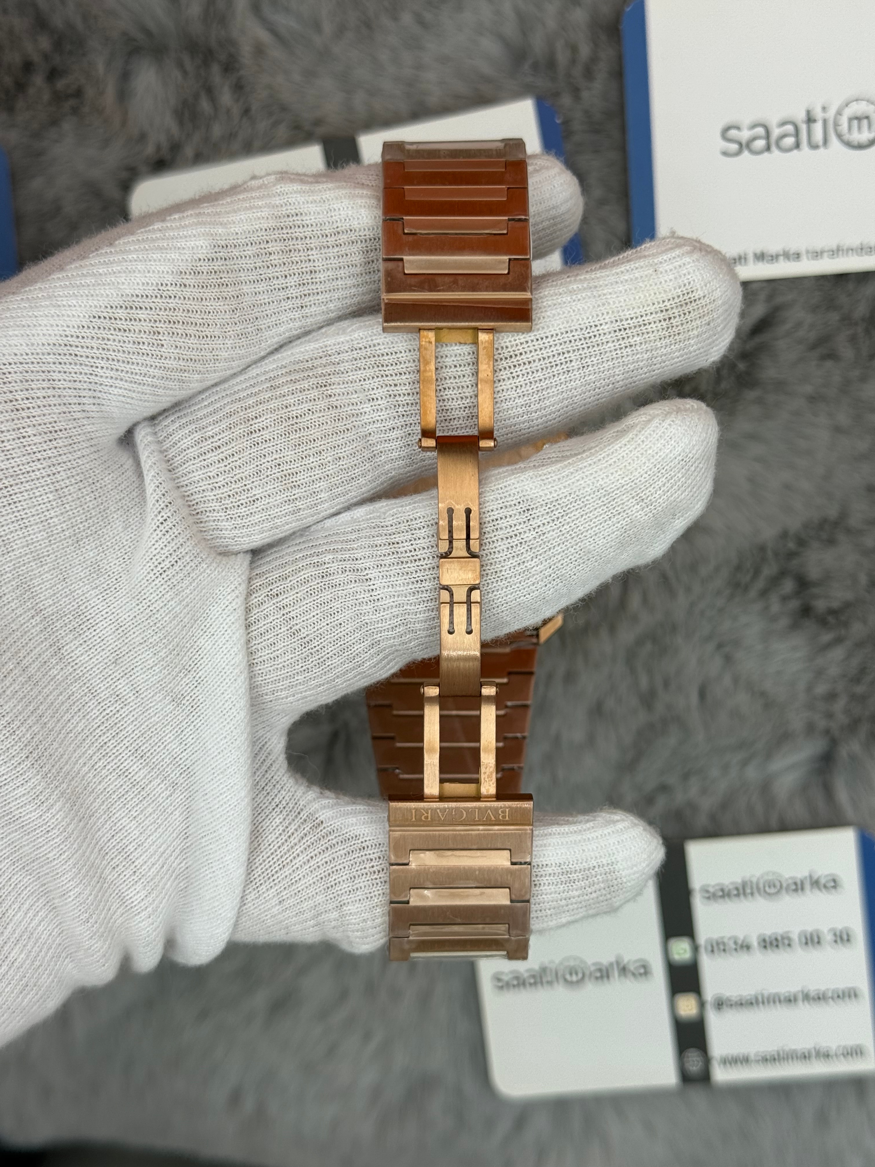 BVLGARİ octo 40mm chocolate kadran rose kasa kordon erkek kol saati