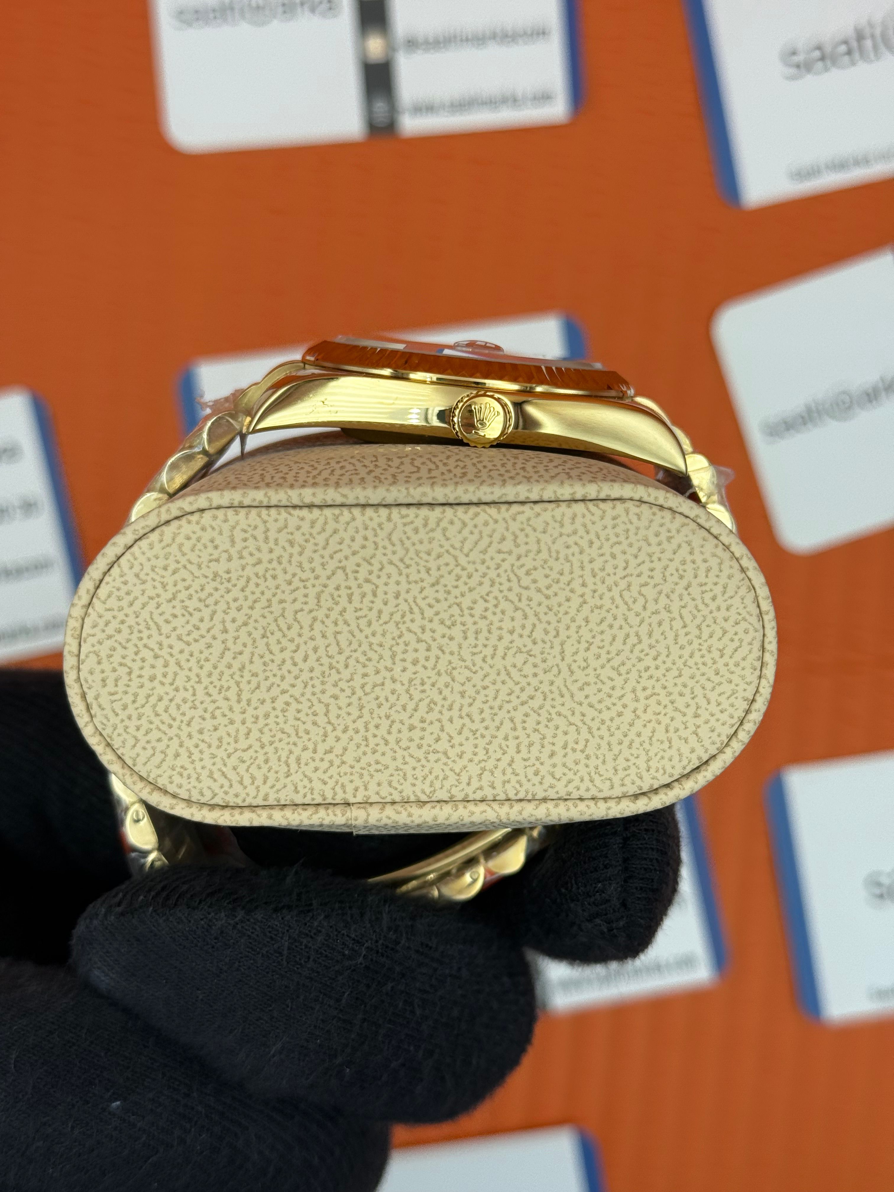 ROLEX Day Date arapça rakamlı buz mavisi kadran gold president kordon