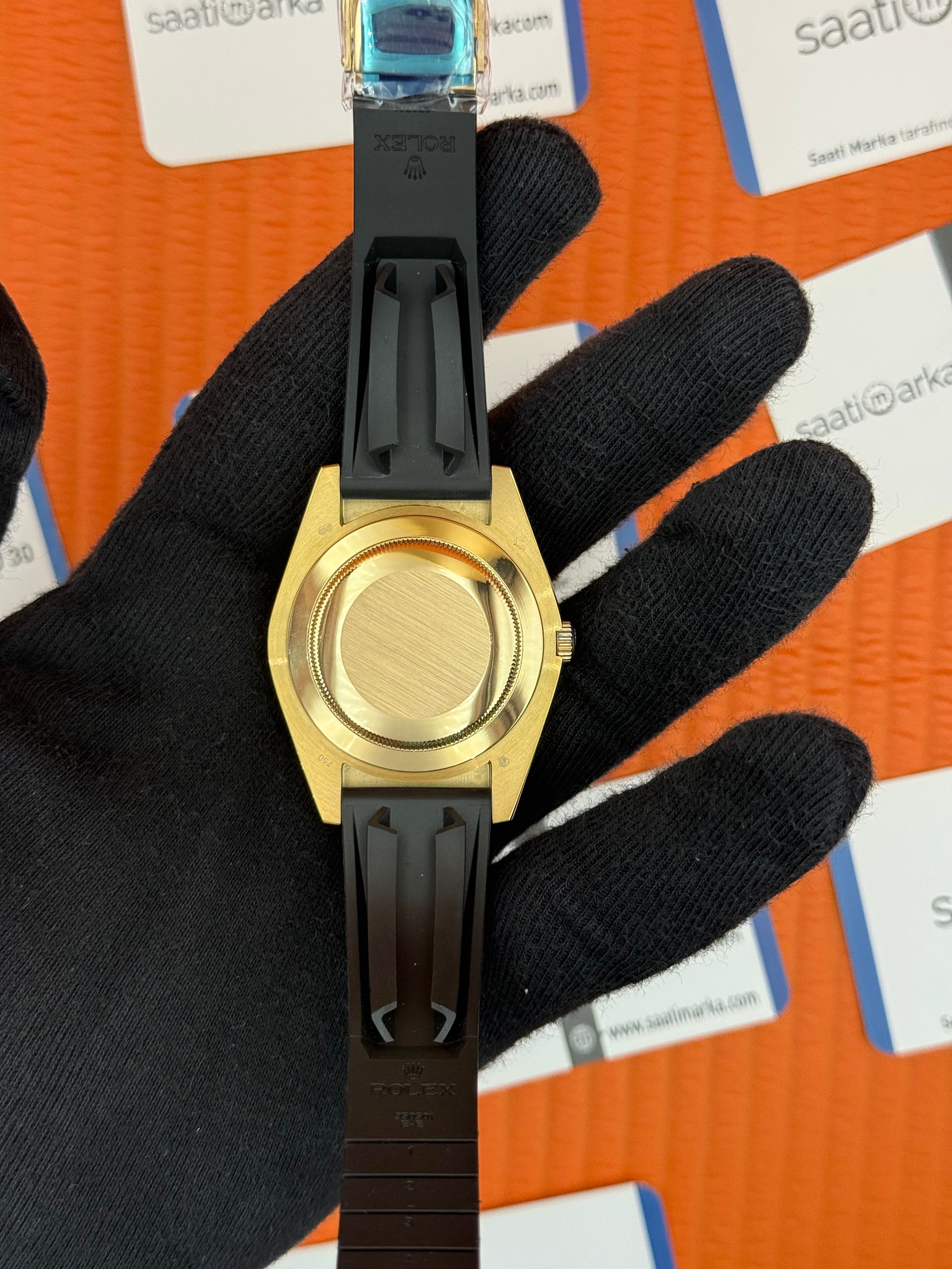 ROLEX Sky Dweller blue dial gold kasa siyah kauçuk kordon
