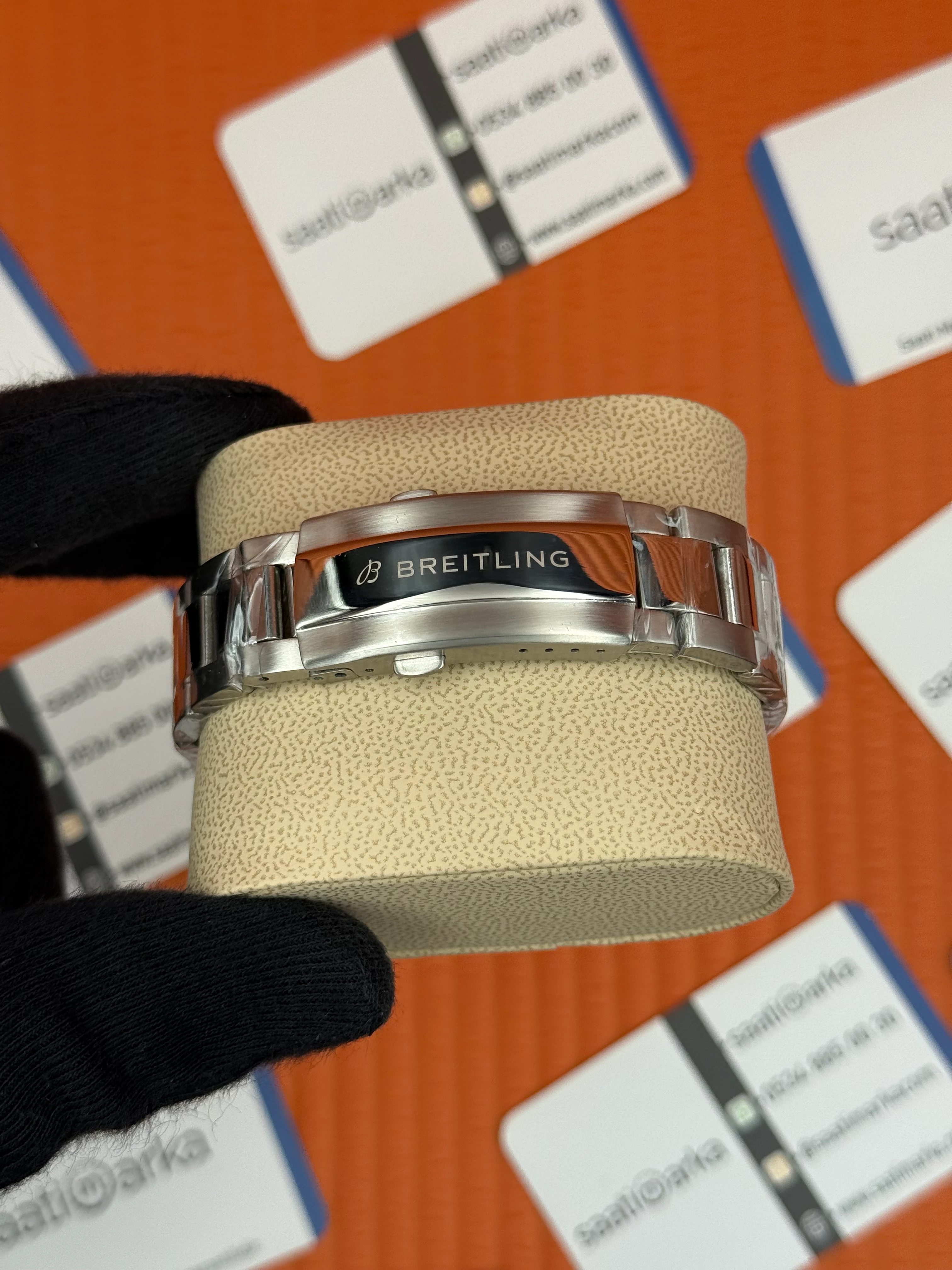 BREITLING Superocean çelik kasa kordon turuncu kadran