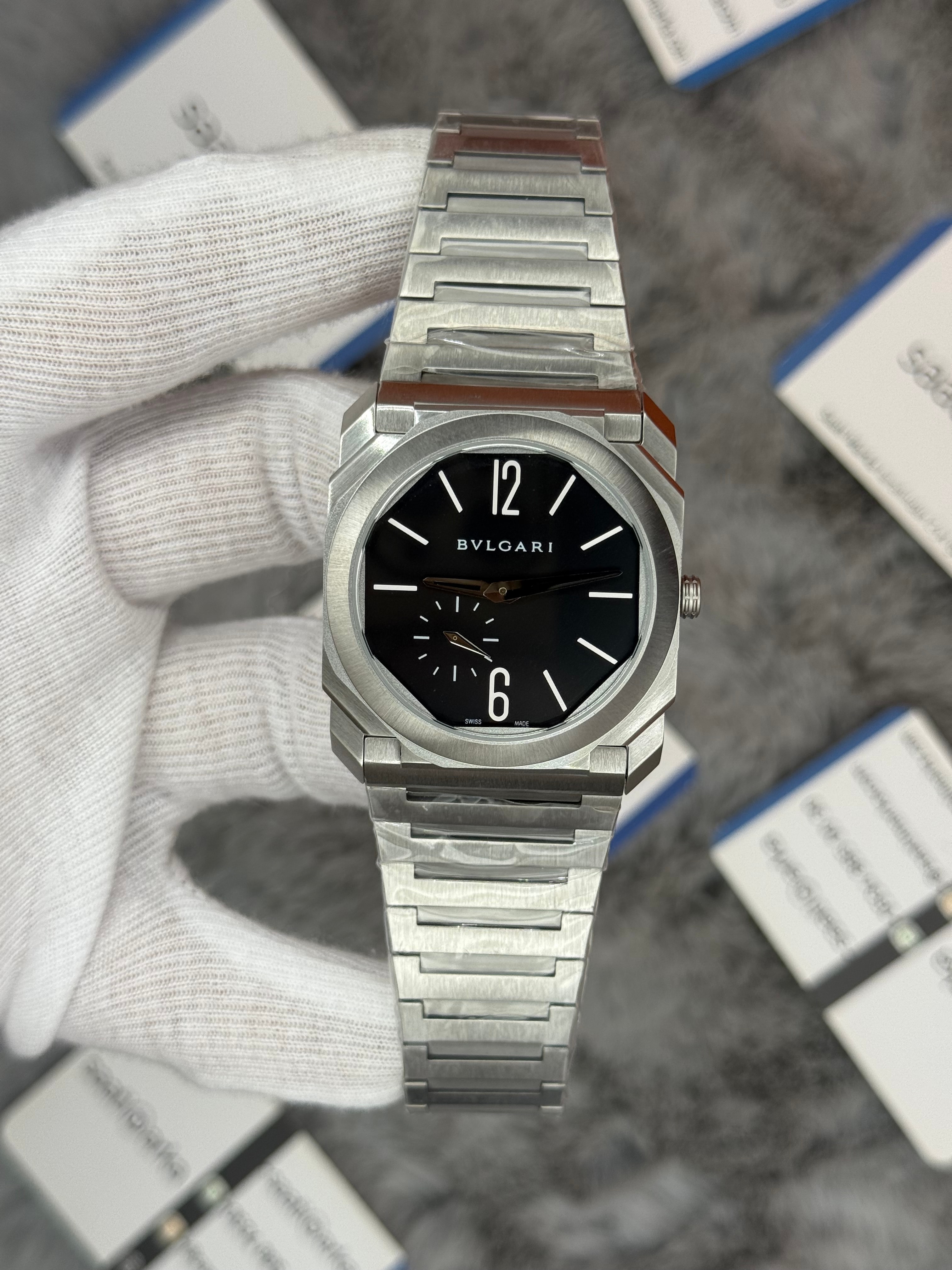 BVLGARİ octo 40mm siyah kadran silver kasa kordon erkek kol saati