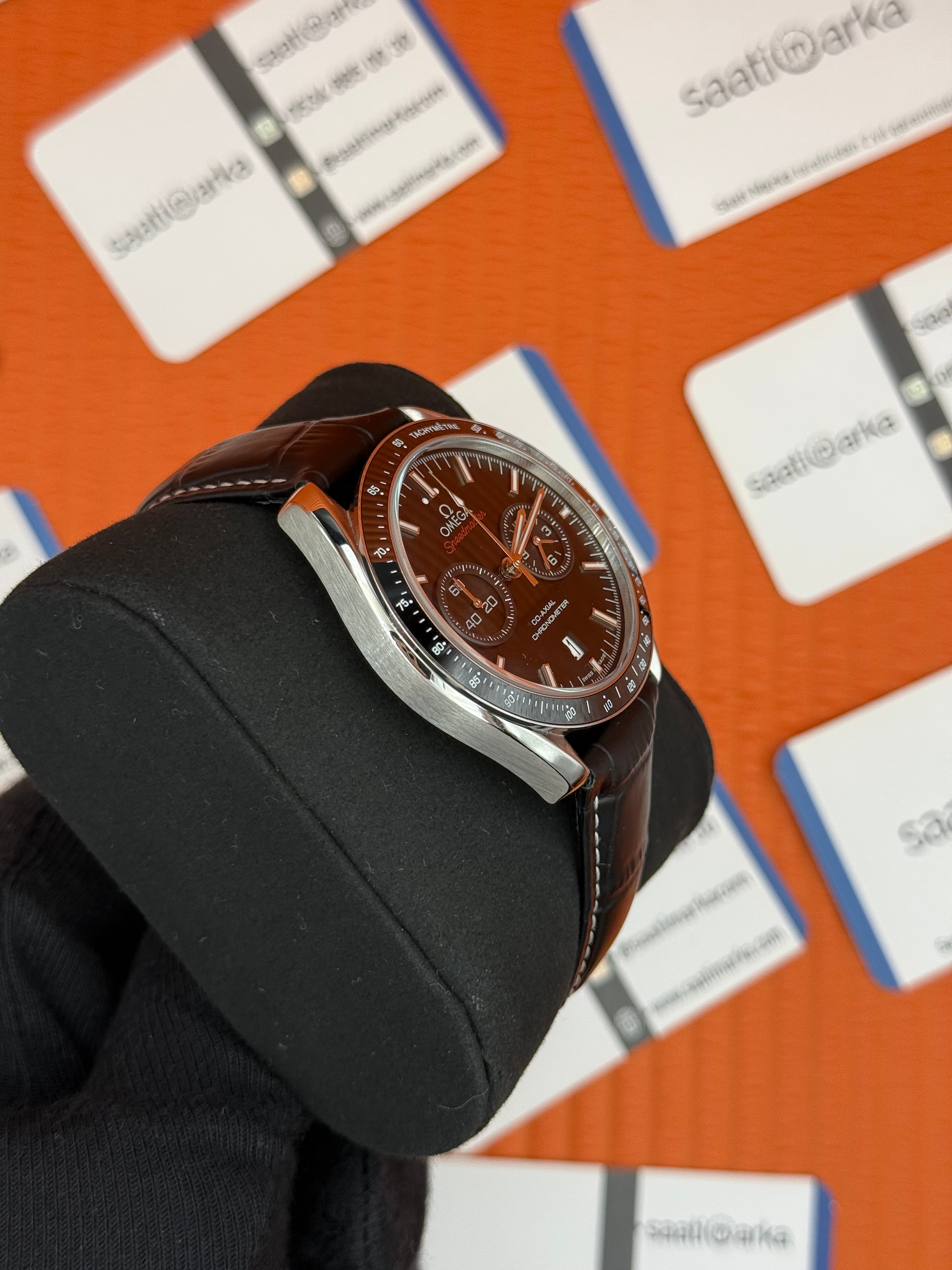 OMEGA SPEEDMASTER SİLVER KASA SİYAH BEZEL SİYAH DERİ KORDON