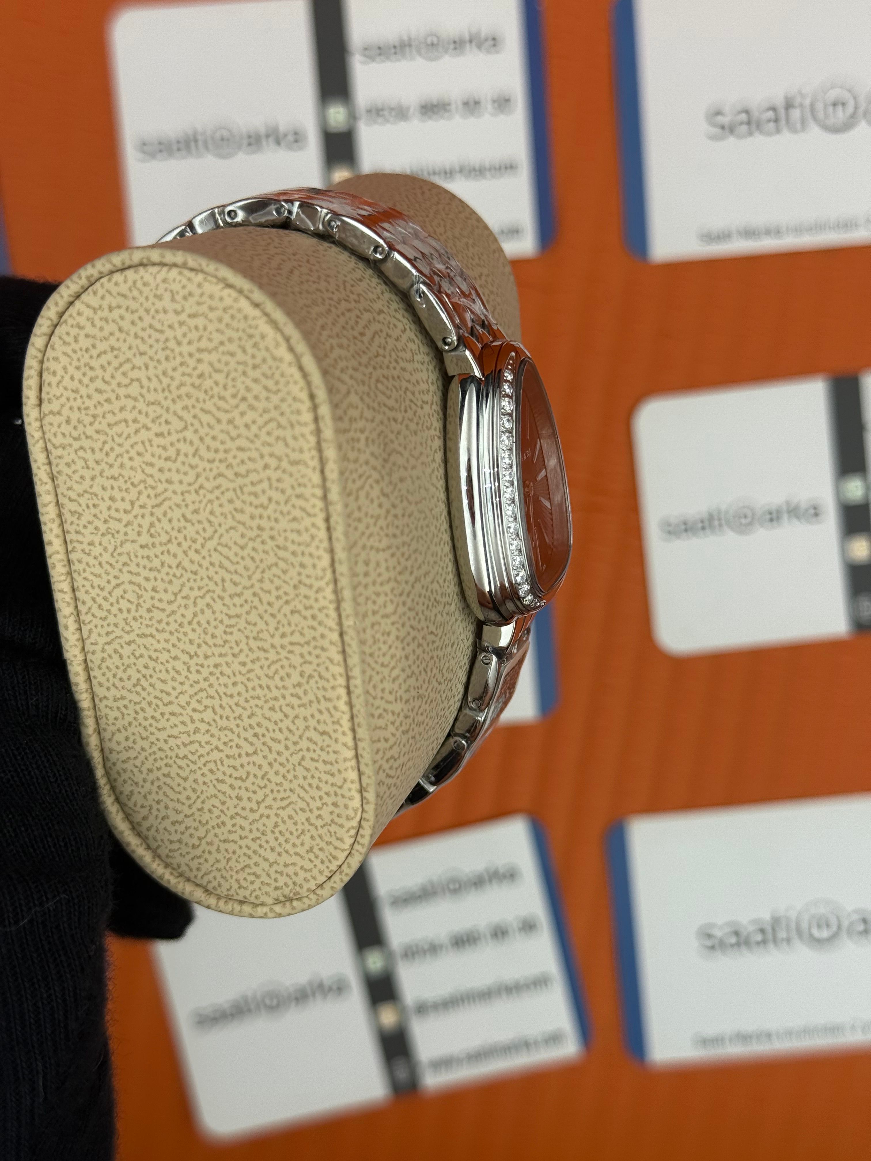 BVLGARİ serpenti seduttori taşlı bezel vişne kadran silver kasa kordon kadın kol saati