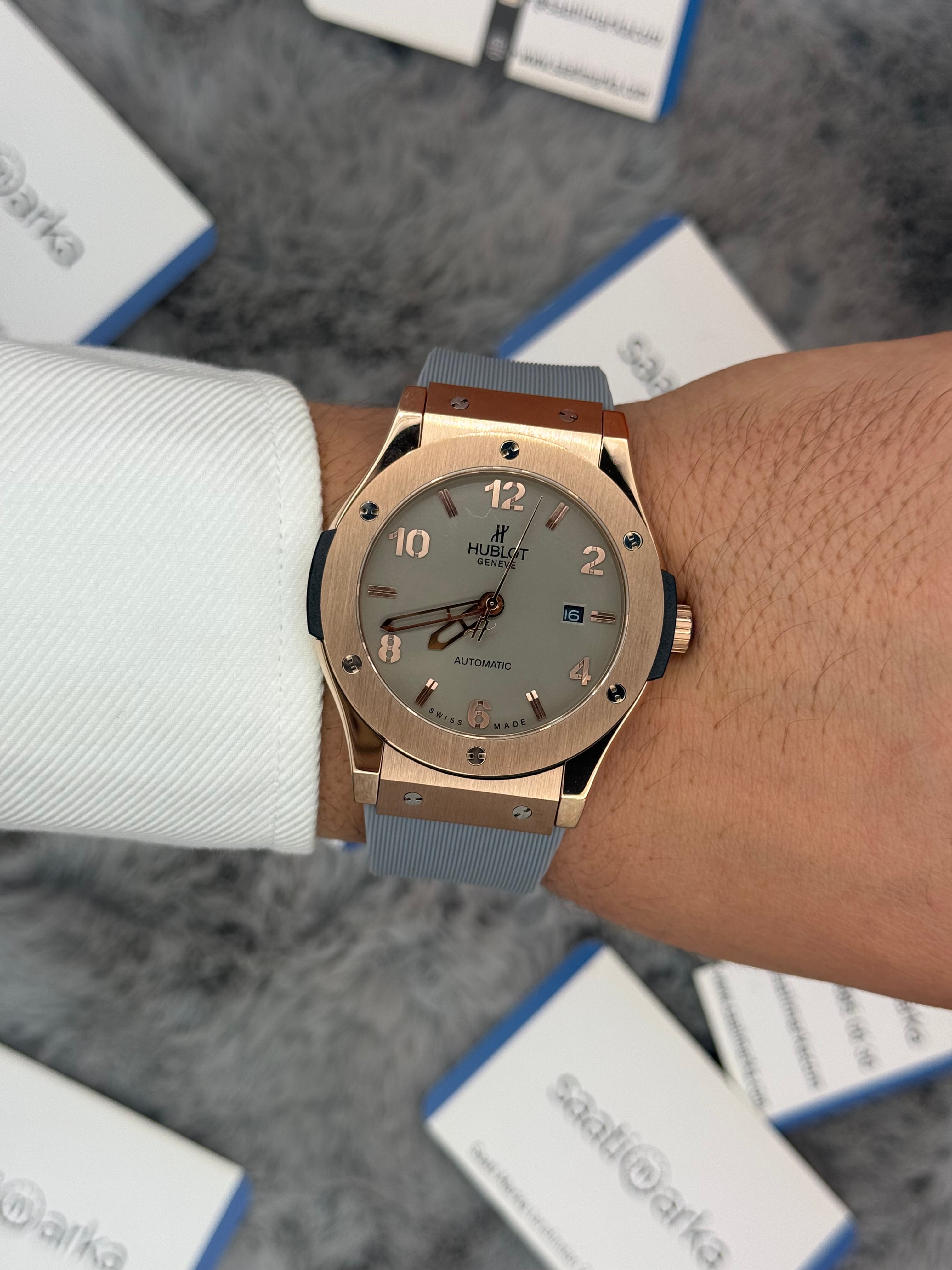 HUBLOT vendome 41mm rose kasa gri kadran gri kauçuk kordon erkek kol saati