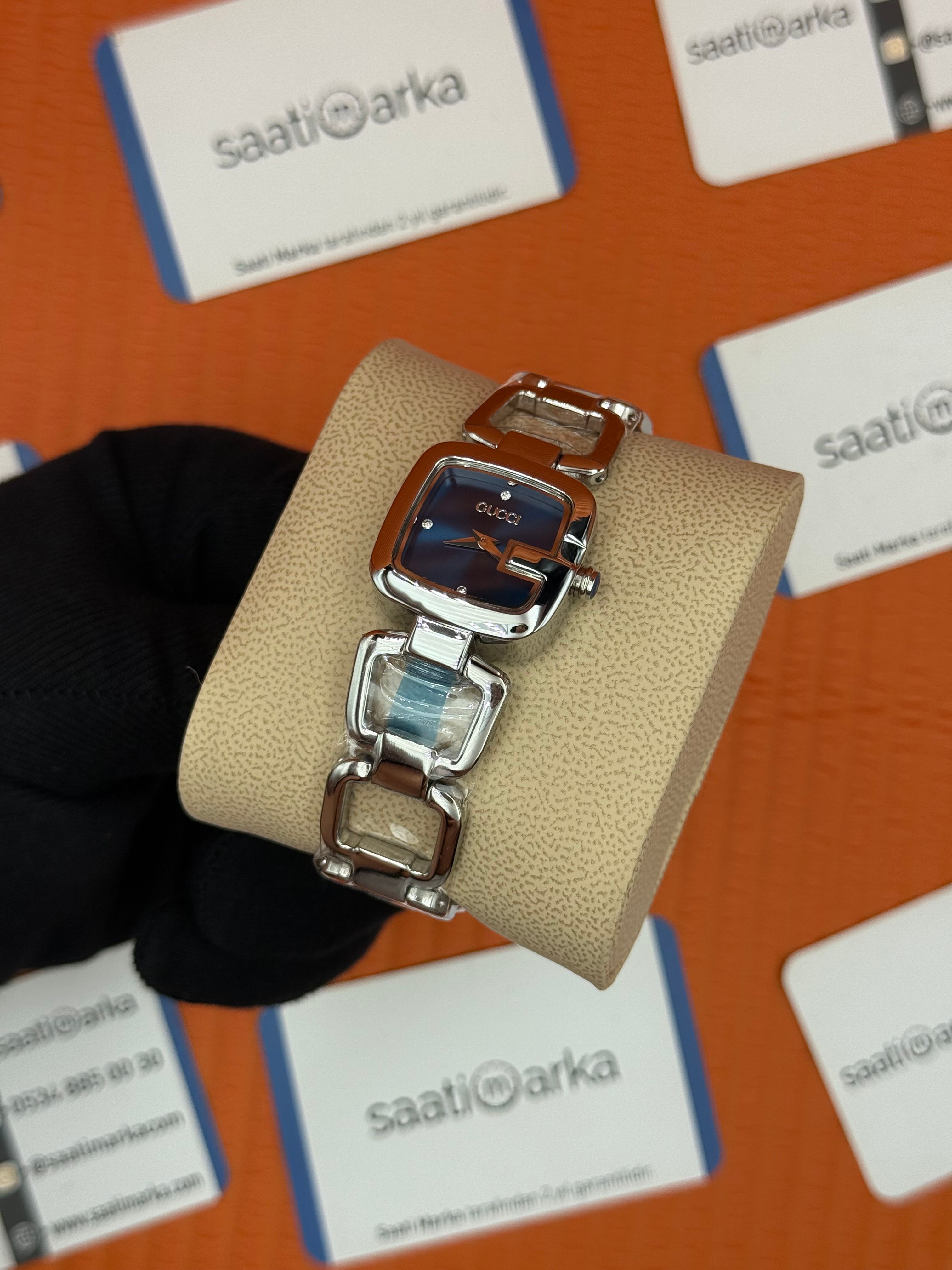 GUCCI YA125508 mavi kadran silver kasa kordon kadın kol saati
