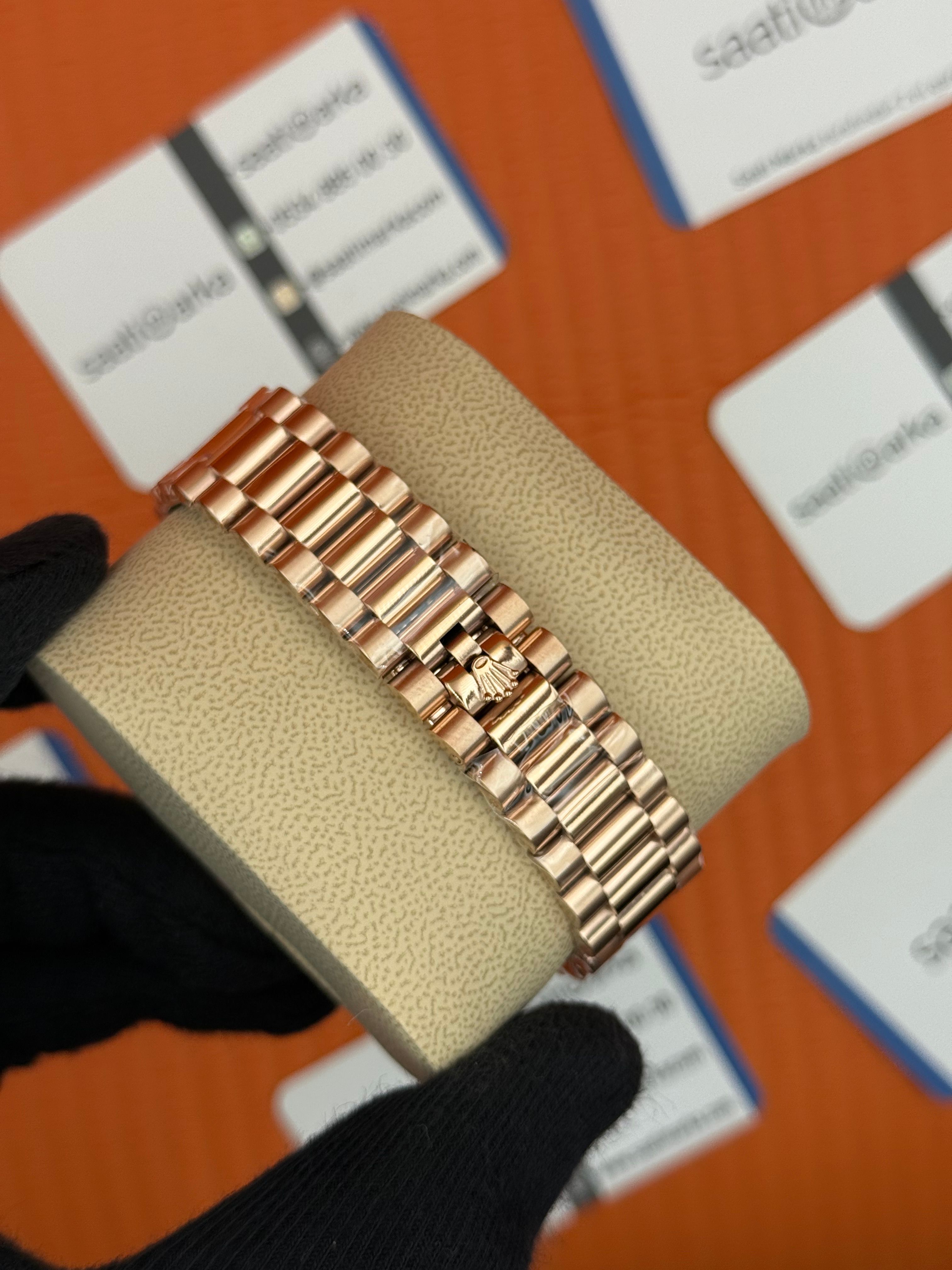 ROLEX Dey Date baget taşlı chocolate kadran rose kasa-kordon oyster