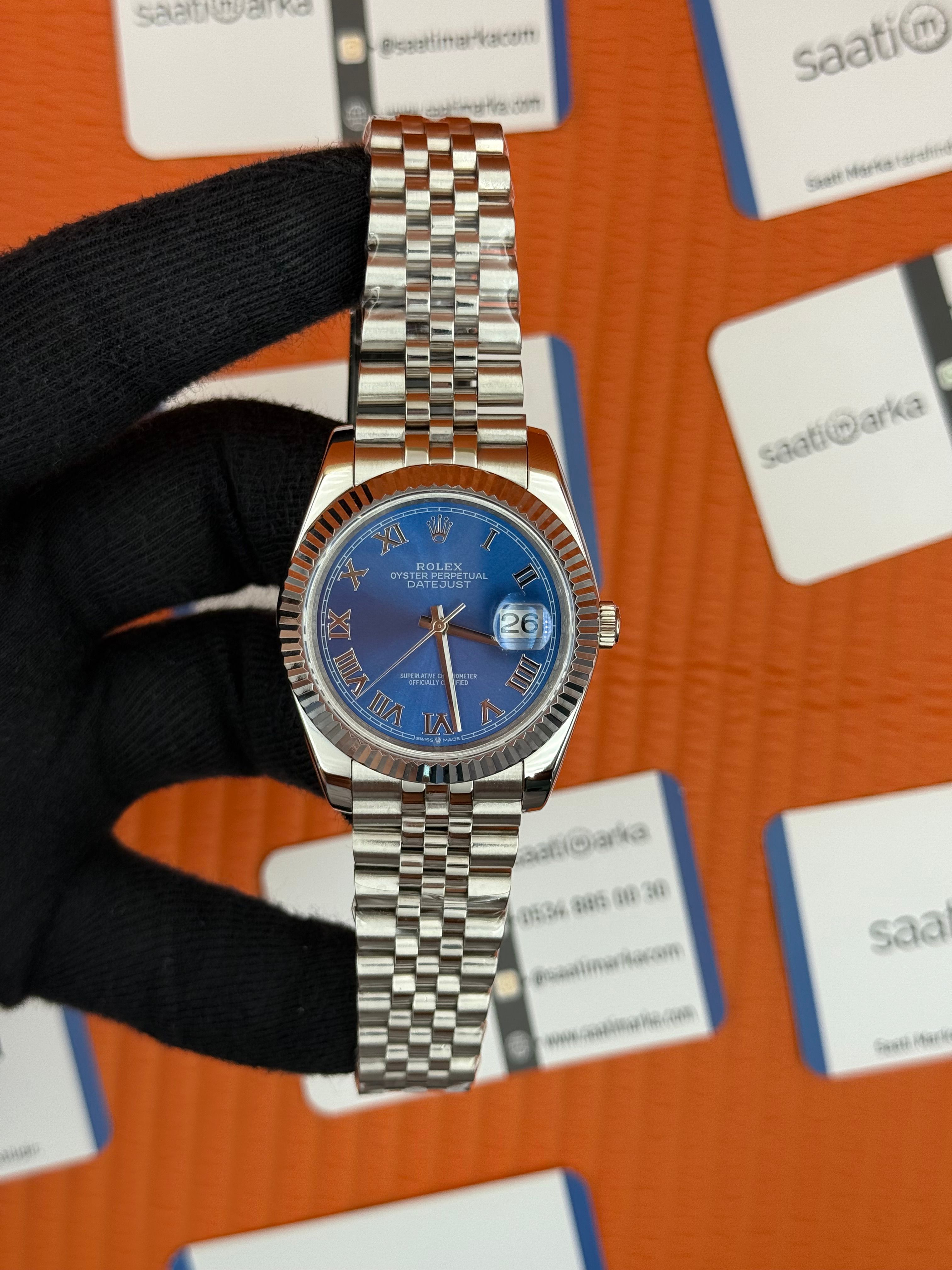 ROLEX Datejust roma rakamlı blue dial silver jubilee kordon