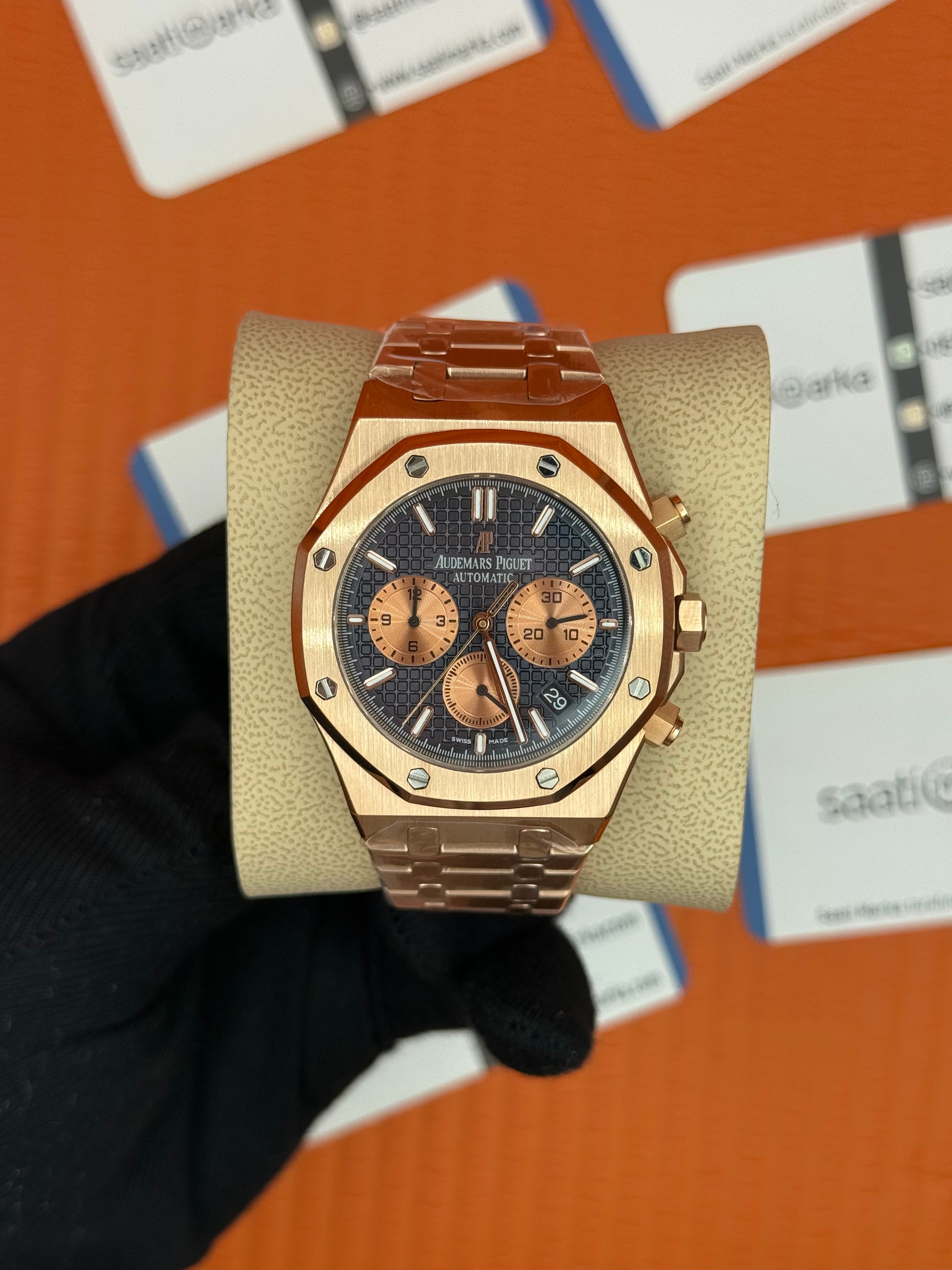 AUDEMARS PİGUET ROYAL OAK BLACK DİAL ROSE KASA KORDON