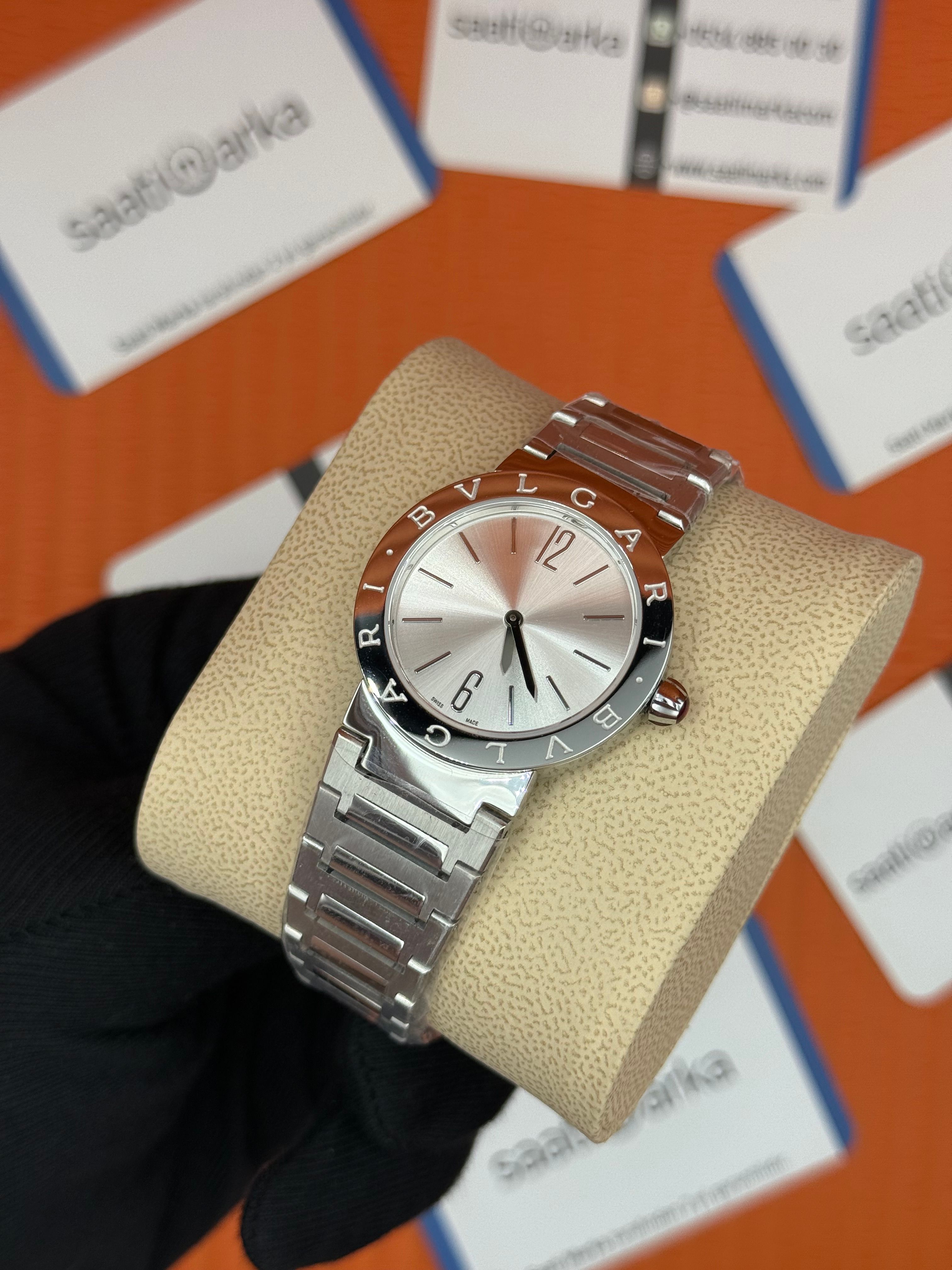 BVLGARI beyaz kadran silver kasa kordon kadın kol saati