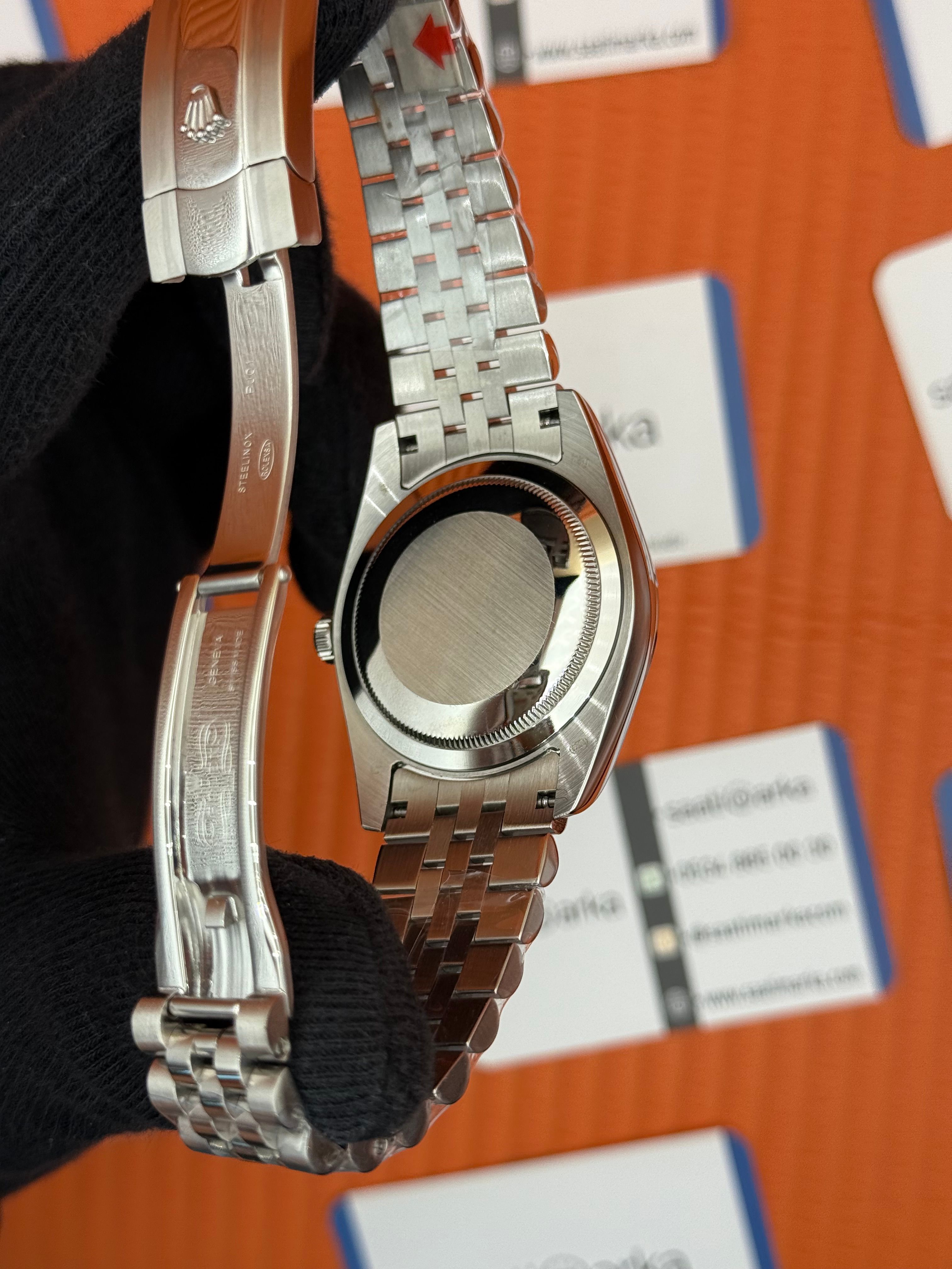 ROLEX Datejust grey dial silver jubilee kordon