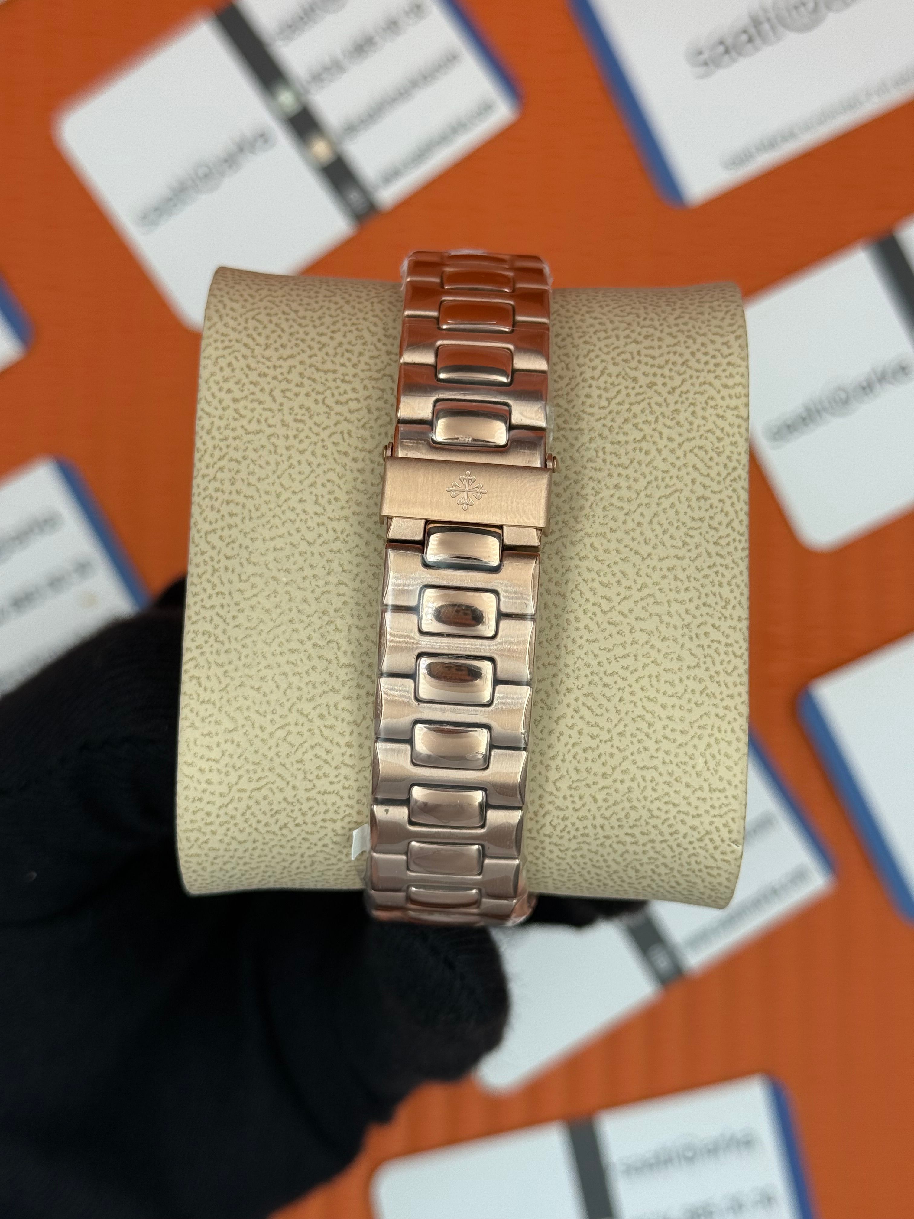 PATEK PHILIPPE NAUTİLUS SİYAH KADRAN ROSE KASA KORDON 
