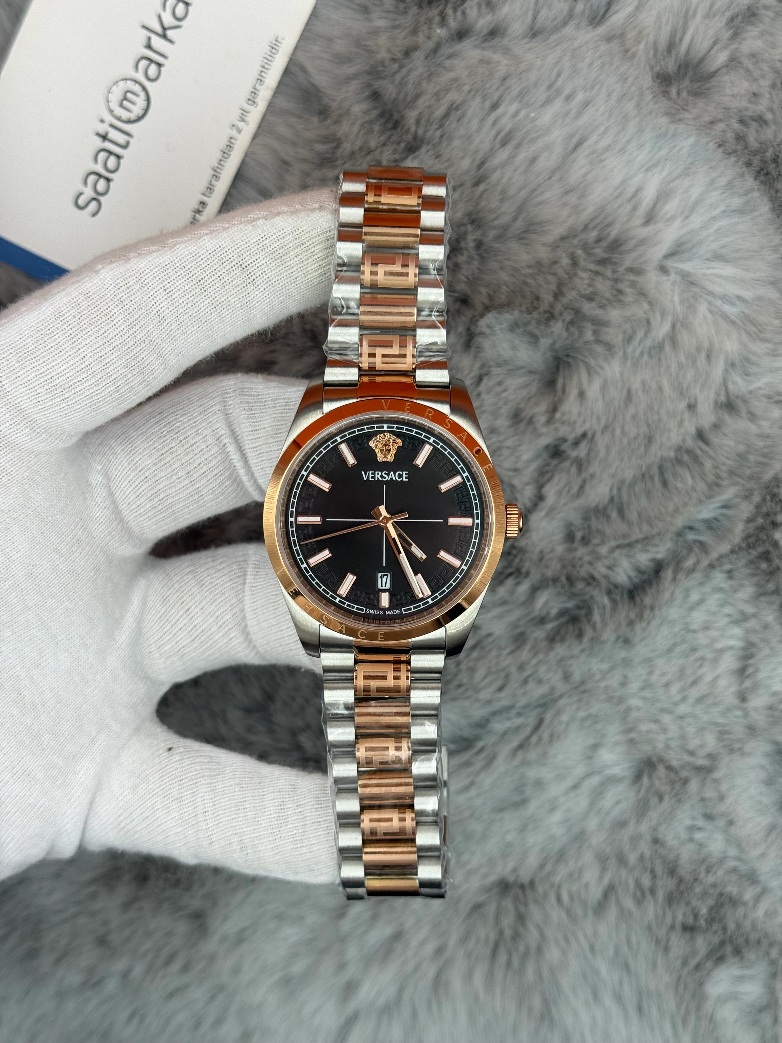 VERSACE 40MM SİYAH KADRAN ROS ESİLVER KASA KORDON ERKEK KOL SAATİ