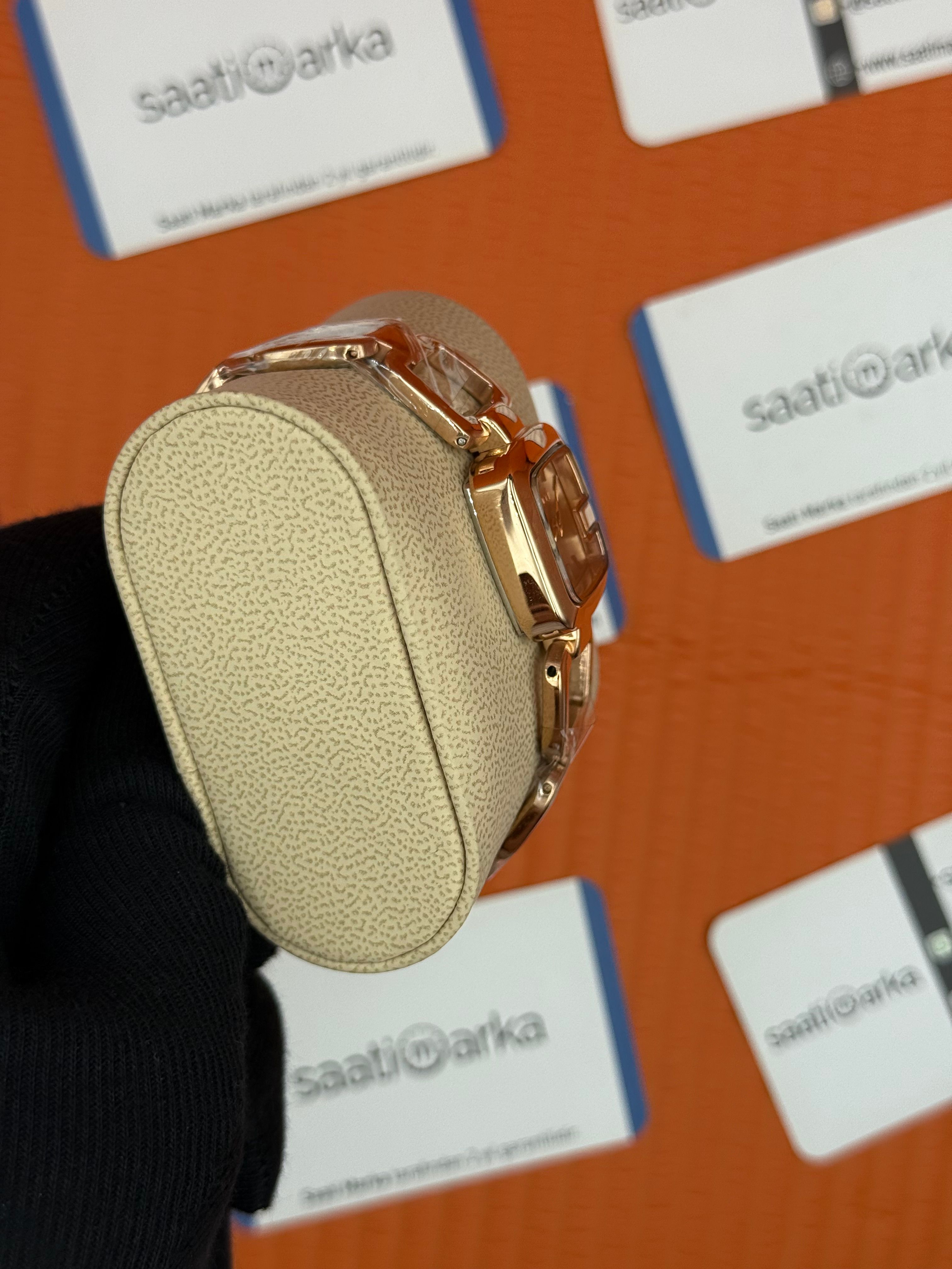 GUCCI YA125511 rose kasa kordon gri kadran