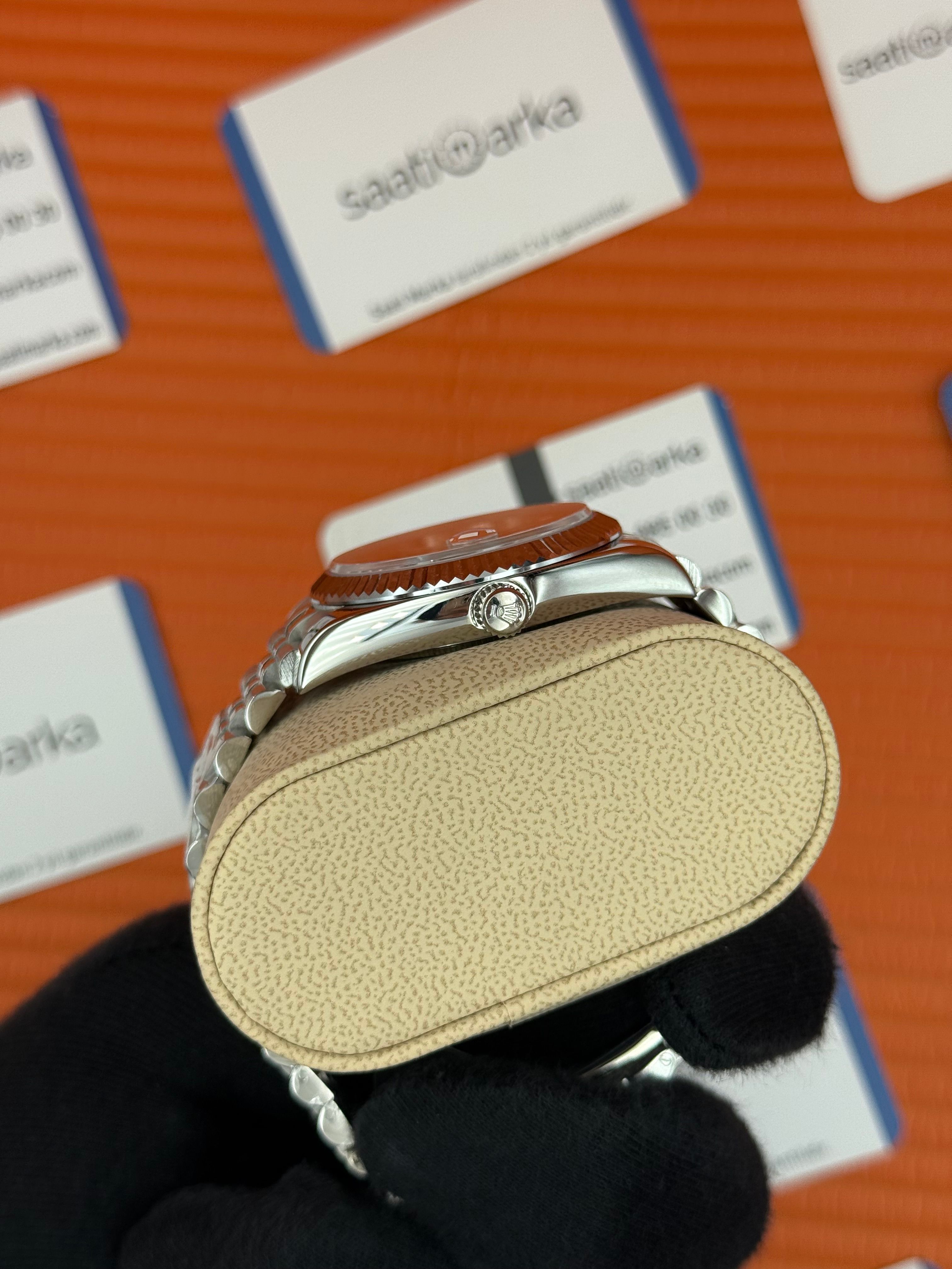 ROLEX Day Date roma rakamlı gri kadran silver jubilee kordon