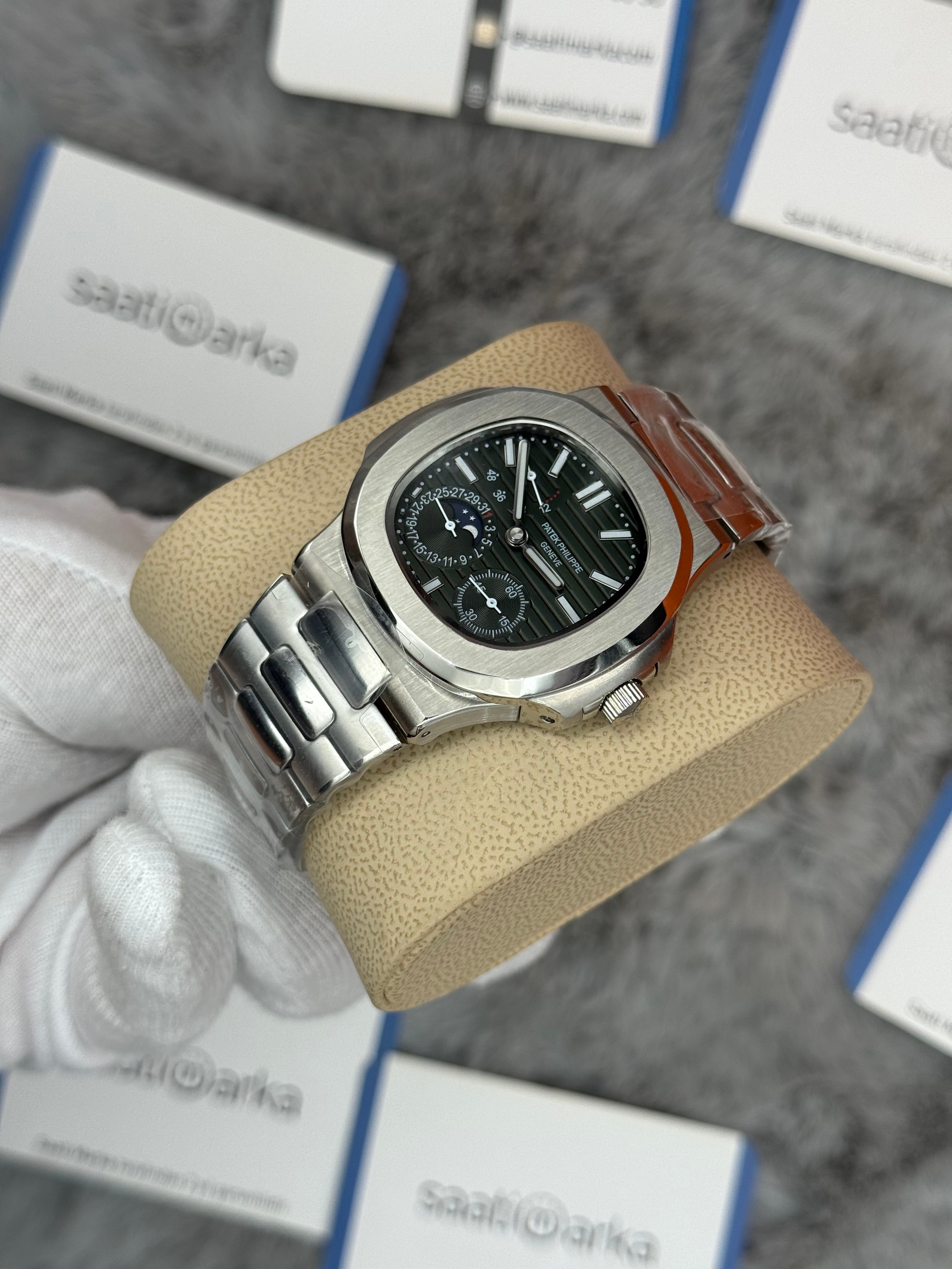 PATEK PHİLİPPE nautilus moontphase 5712 yeşil kadran silver kasa kordon 40mm erkek kol saati