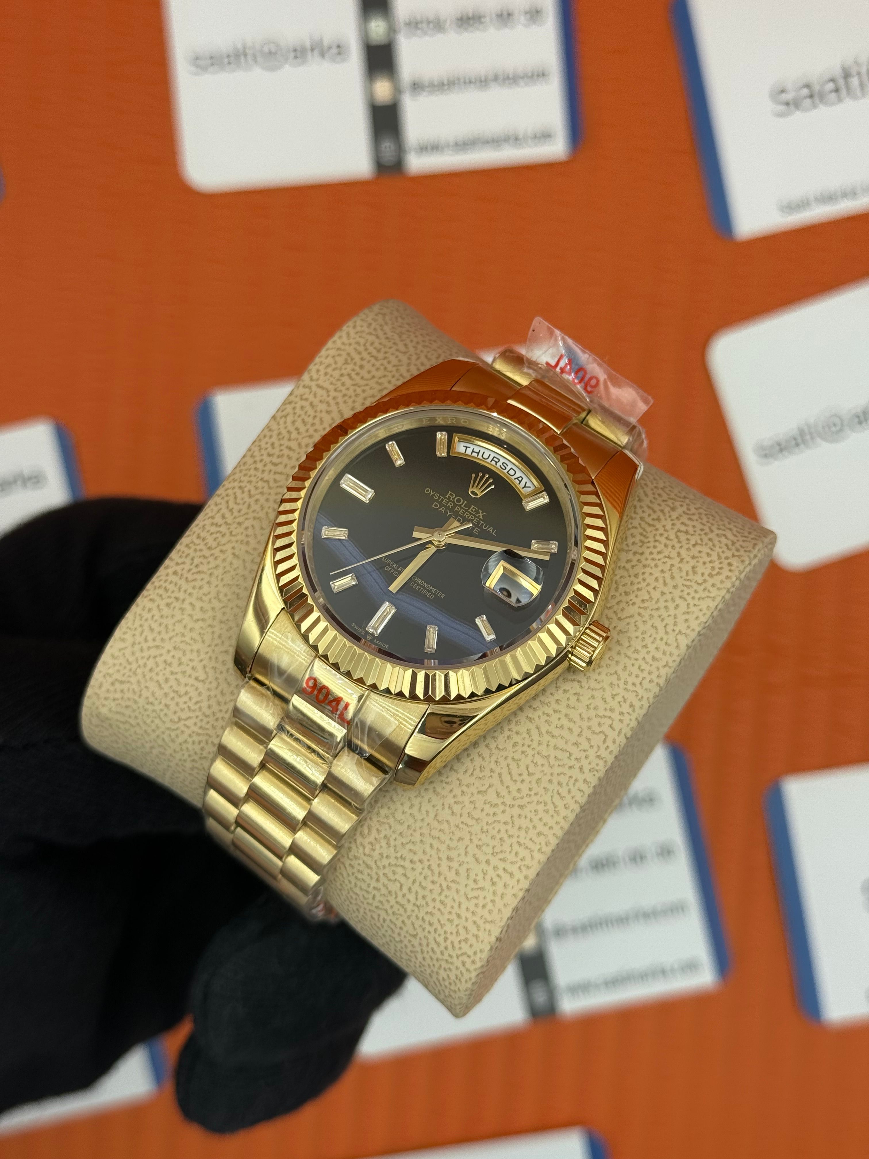 ROLEX Day Date black dial gold president kordon