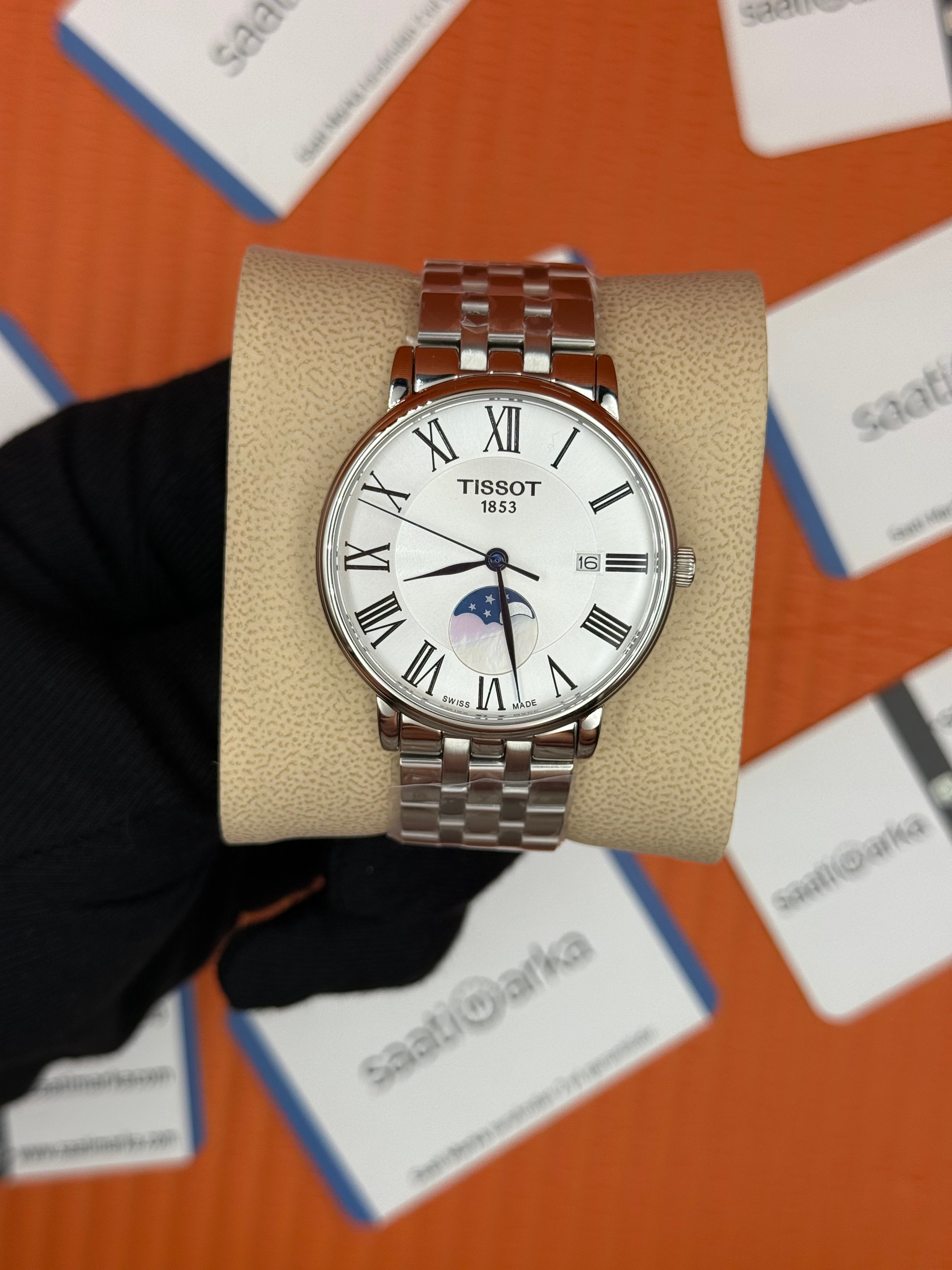TISSOT carson premium gent moonphase beyaz kadran silver jubile kordon erkek kol saati