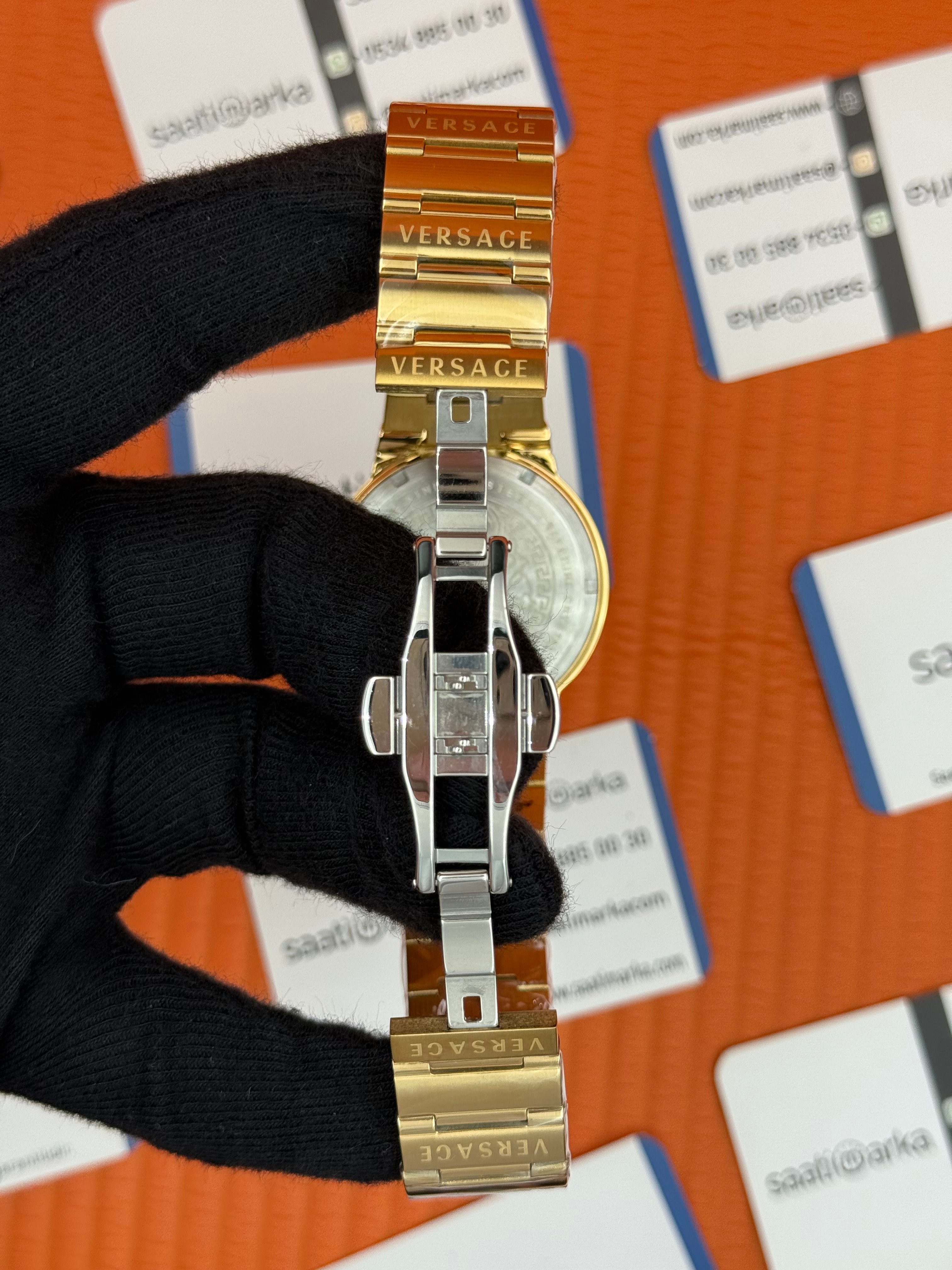 VERSACE ERKEK KOL SAARİ SİYAH KADRAN FULL GOLD