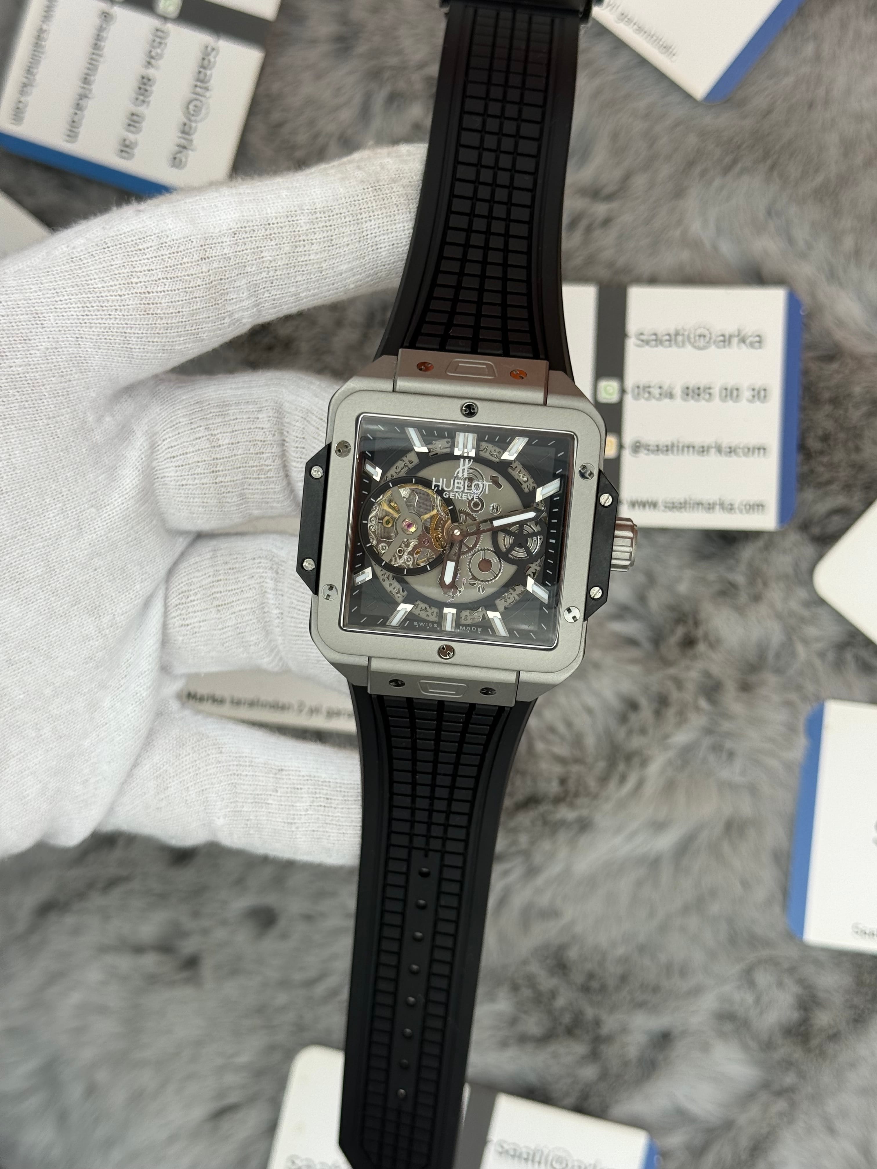 HUBLOT square bang tourbillon 42mm silver kasa siyah kauçuk kordon erkek kol saati