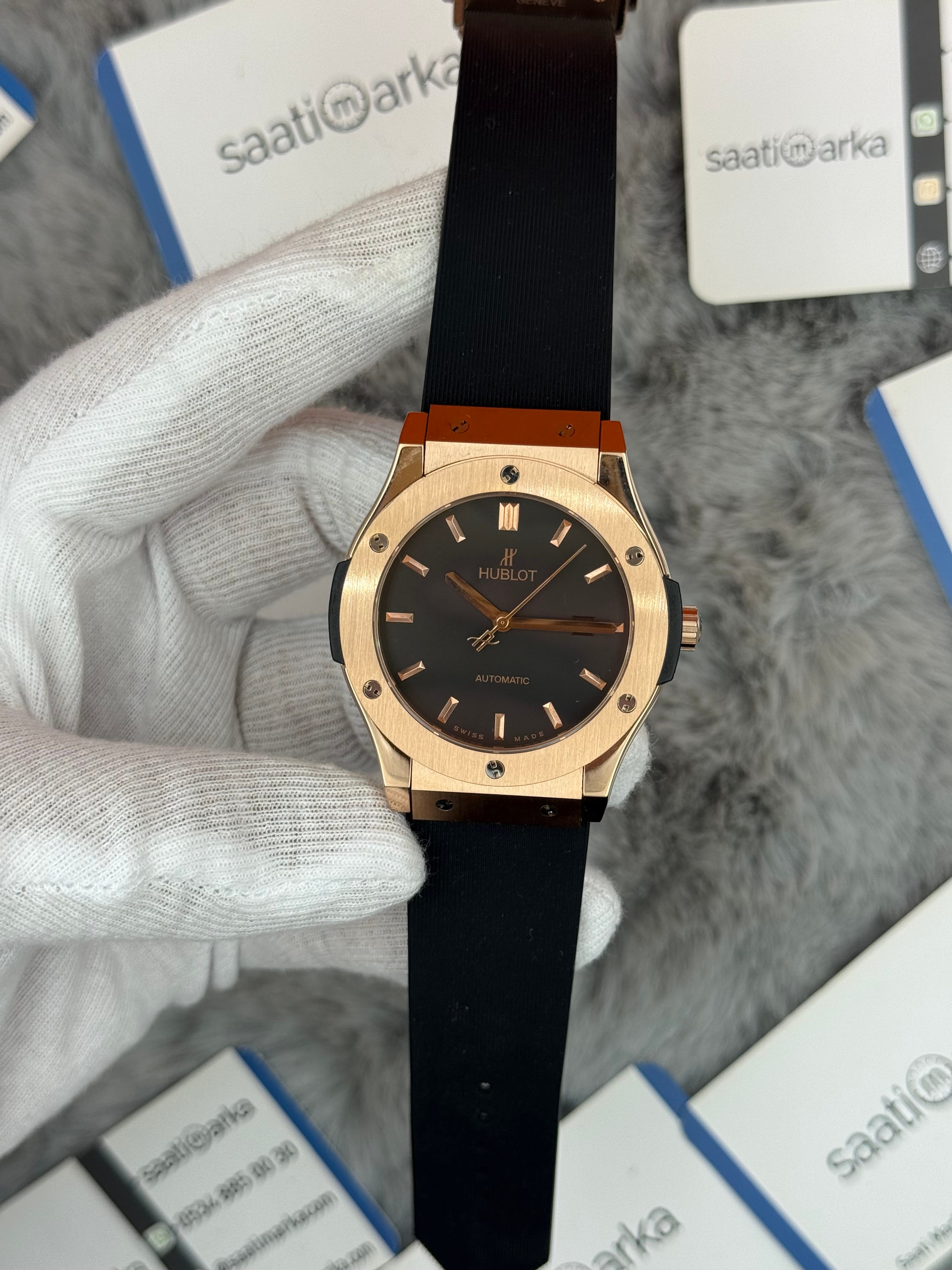 HUBLOT vendome 41mm rose kasa siyah kadran siyah kauçuk kordon erkek kol saati
