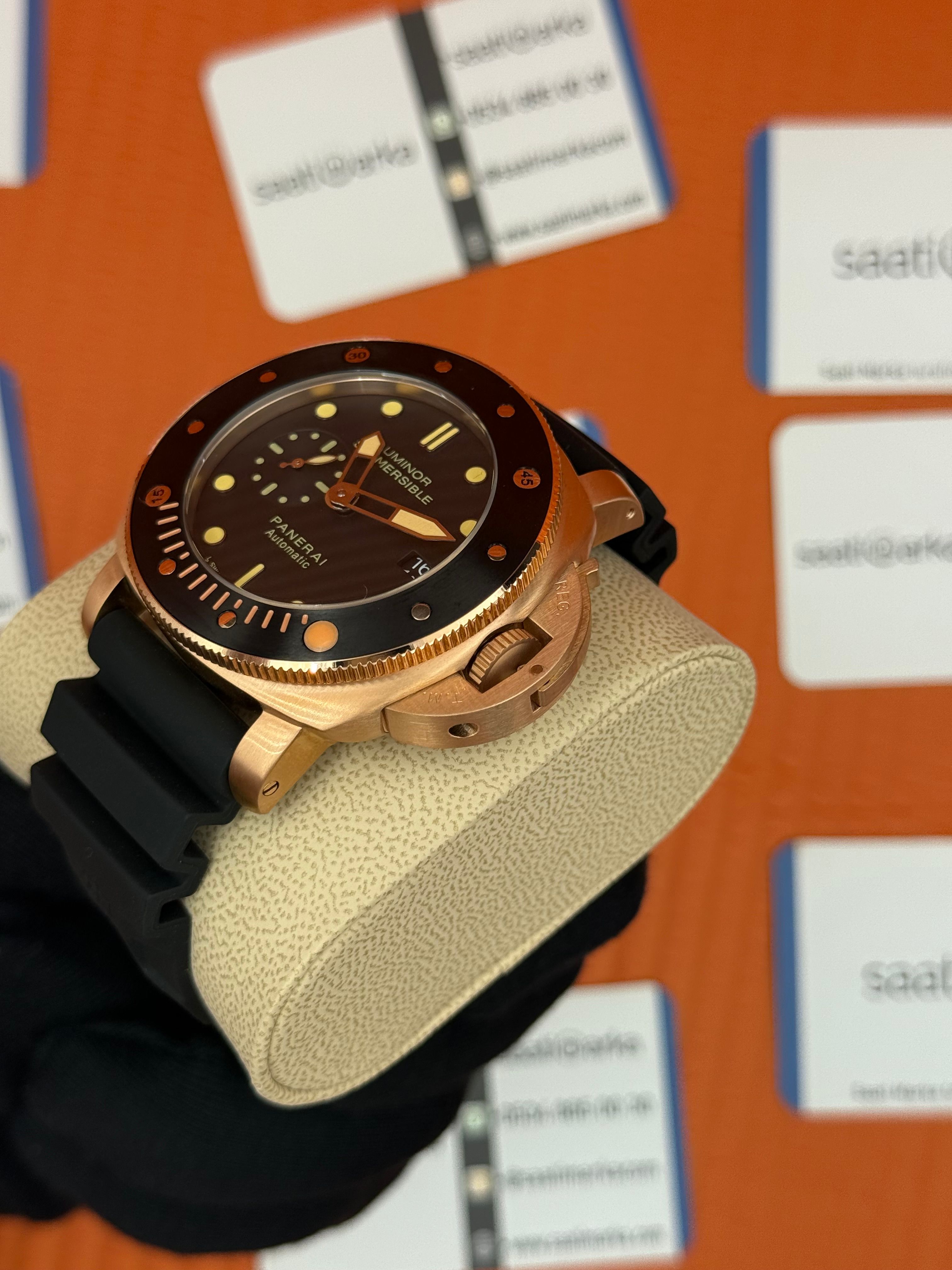 PANERAI submersible automatic rose kasa siyah bezel siyah kauçuk kordon