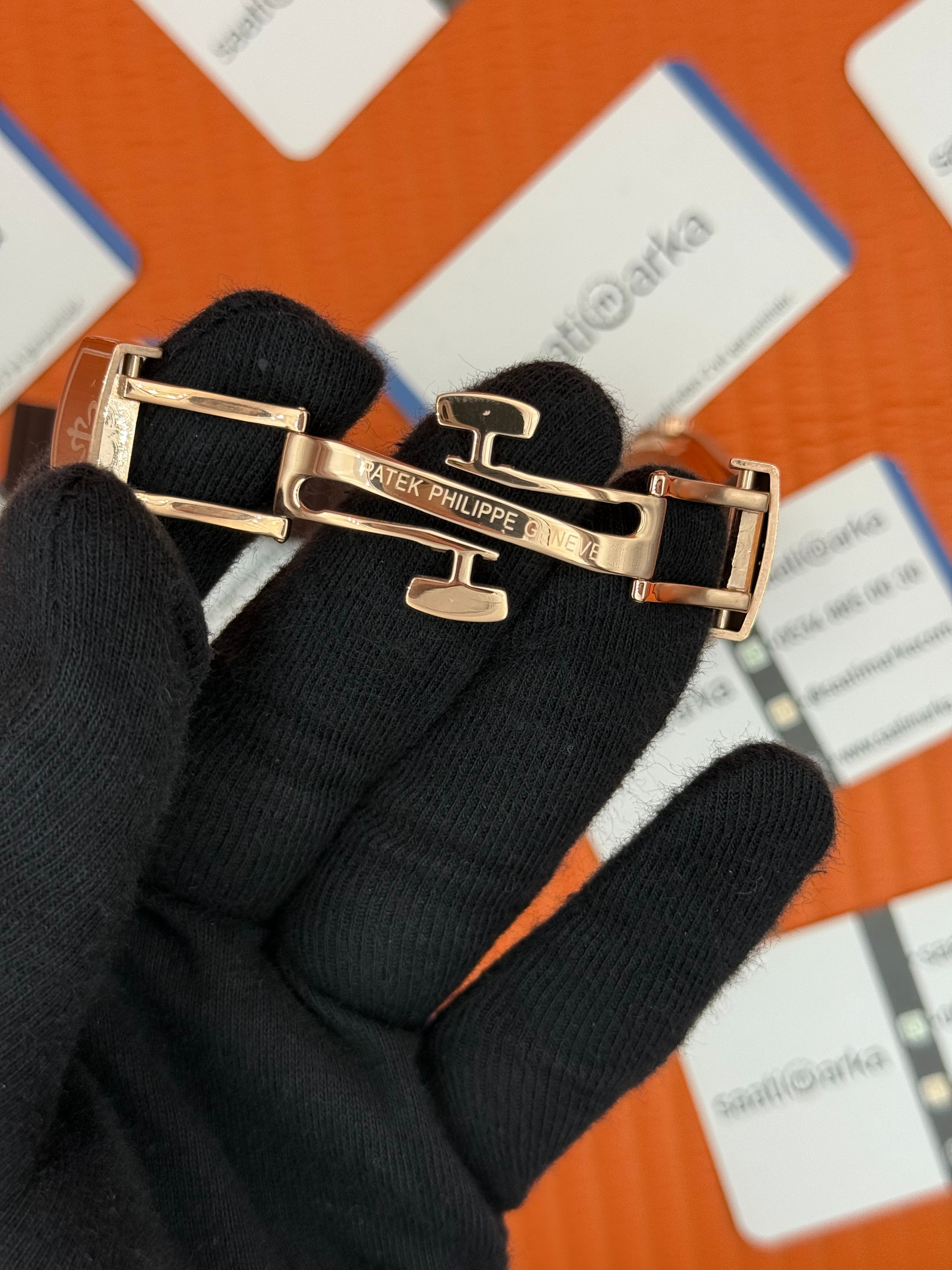 PATEK PHILIPPE AQUANAUT KAHVERENGİ KAUÇUK KORDON KAHVERENGİ KADRAN ROSE KASA