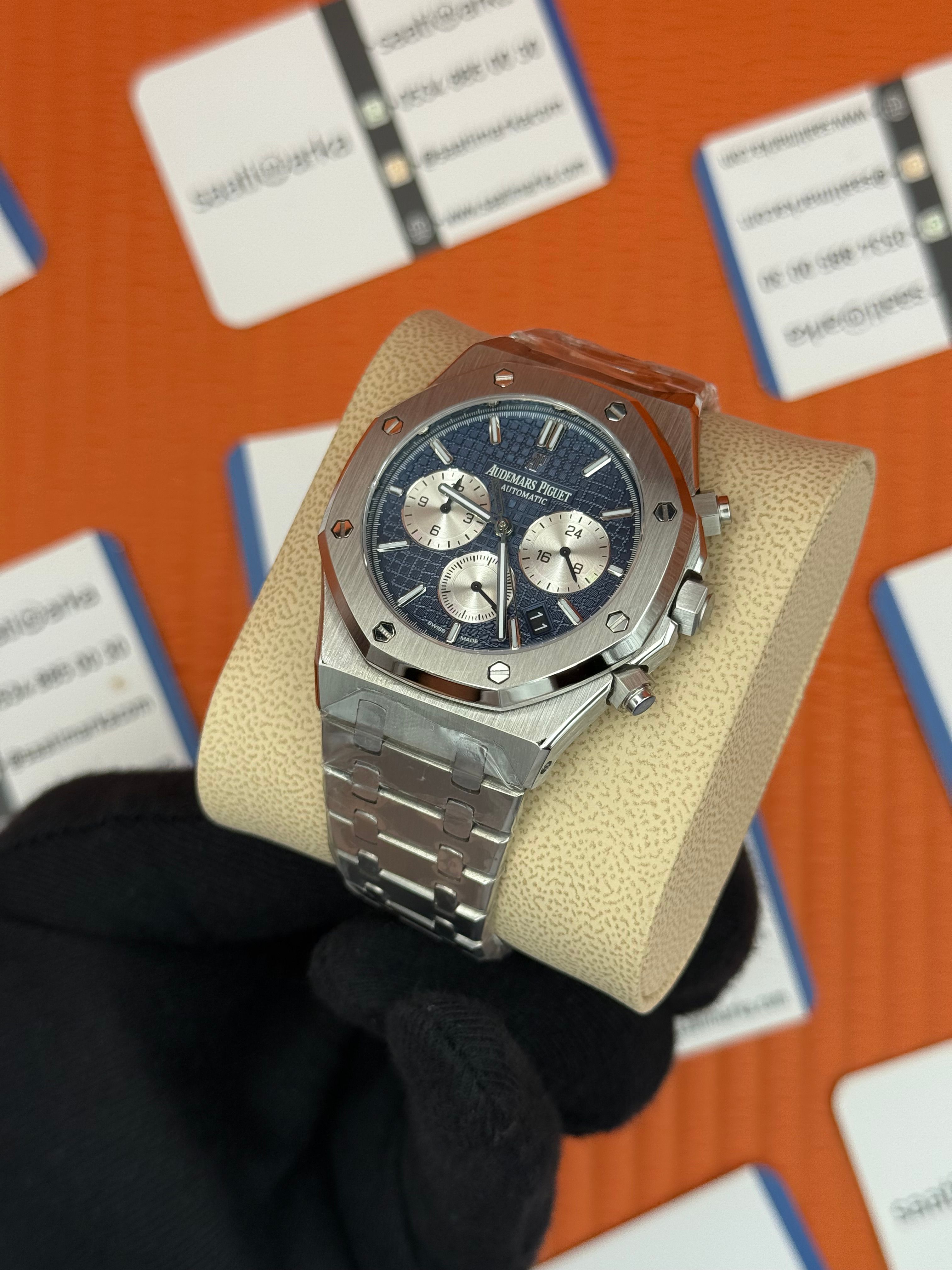 AUDEMARS PİGUET ROYAL OAK CHRONOGRAPH LACİVERT BEYAZ KADRAN SİLVER KASA KORDON