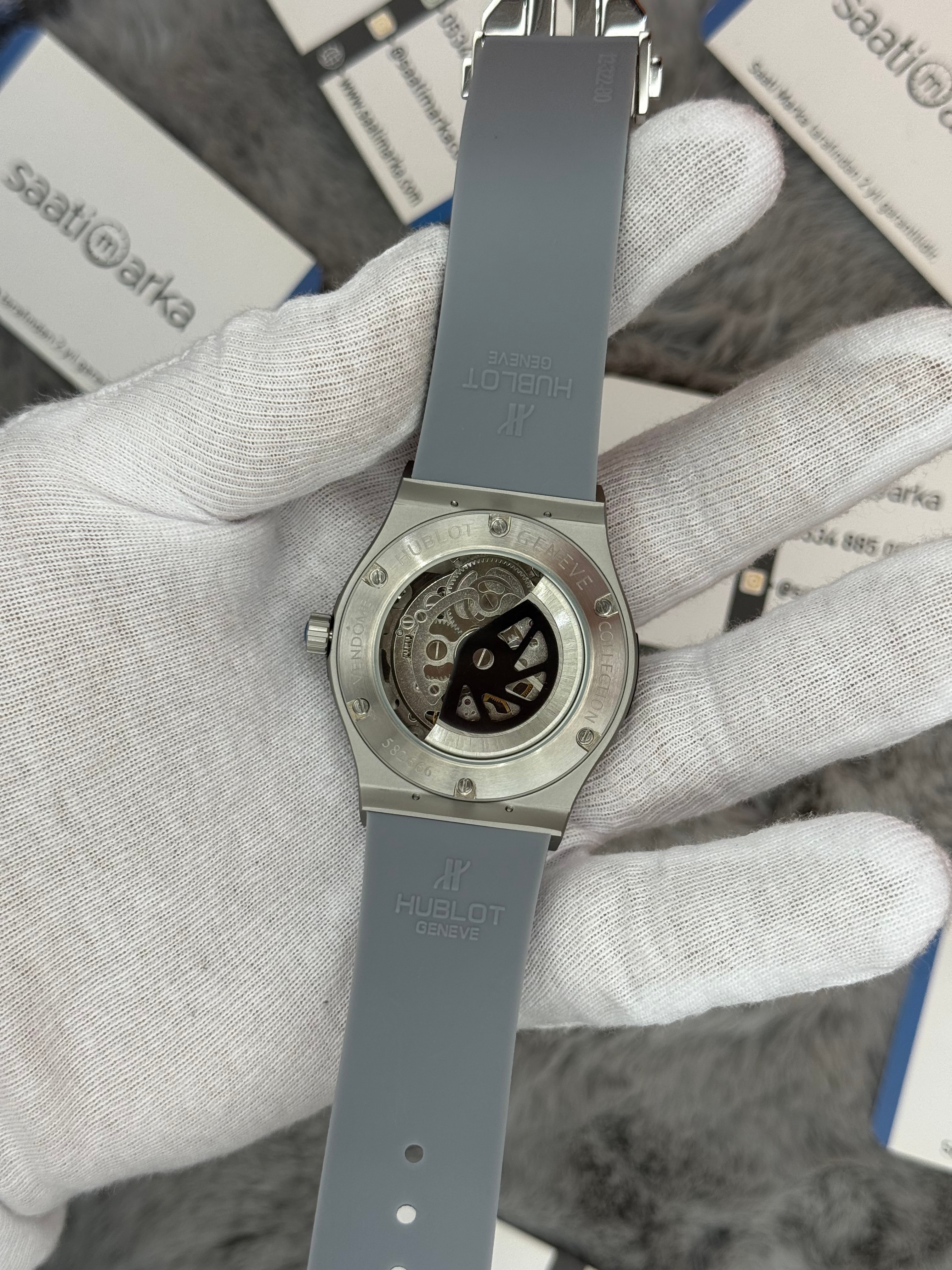 HUBLOT big bang tourbillon 41mm silver kasa gri kauçuk kordon erkek kol saati