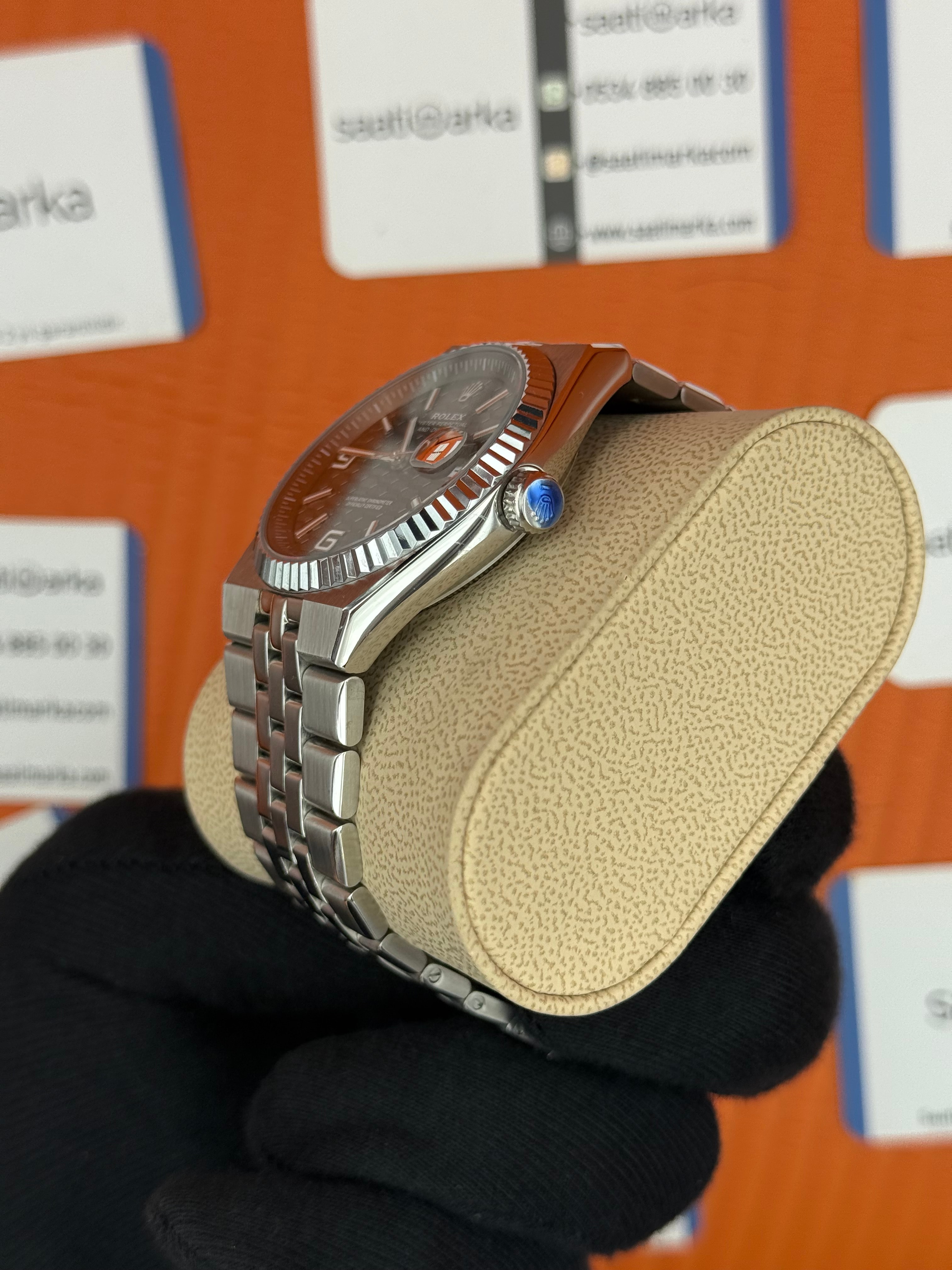 ROLEX land dweller 40mm gri kadran silver kasa kordon oystersteel erkek kol saati